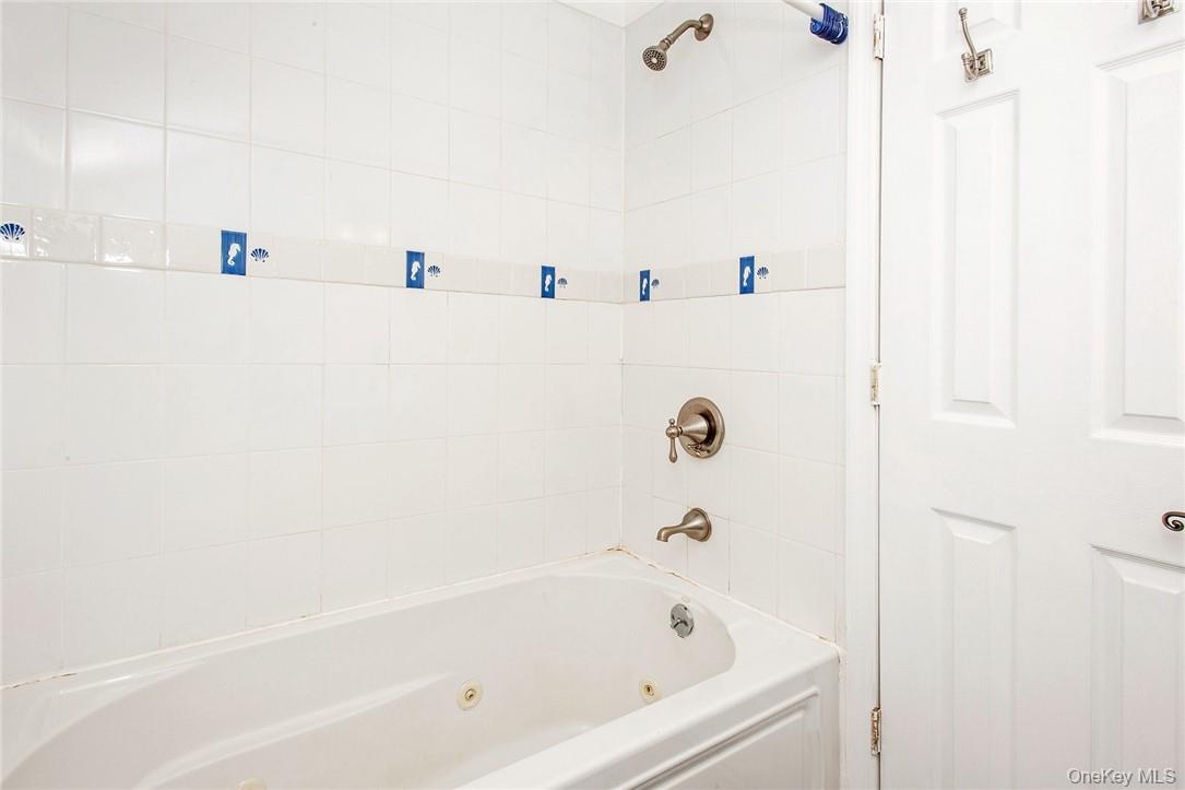 25 B Edgewater Park # 25 B, Bronx, NY 10465