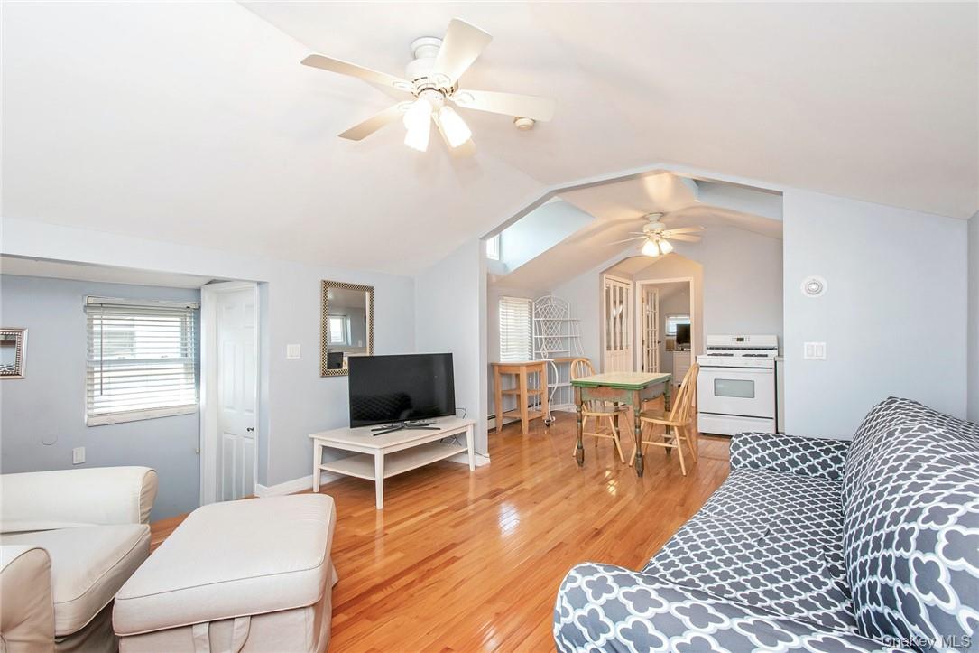 25 B Edgewater Park # 25 B, Bronx, NY 10465