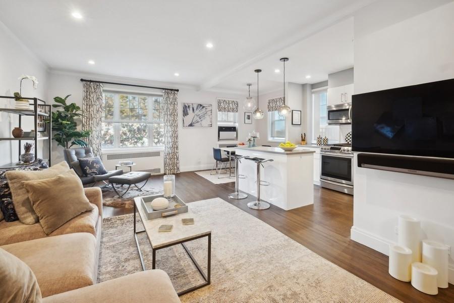 77-34 113th Street # 6H, Forest Hills, NY 11375