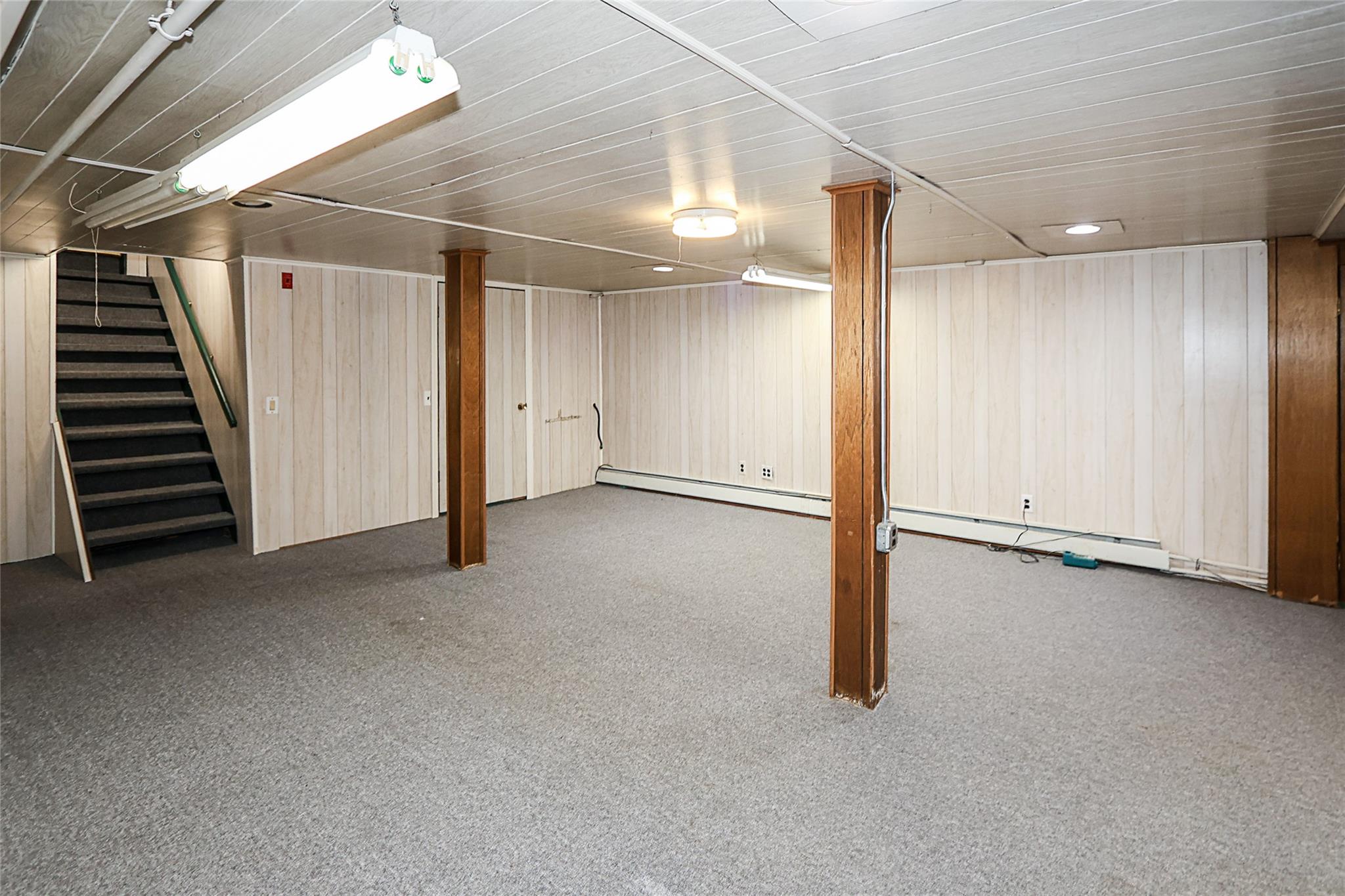 419 Woodbury Road, Woodbury, NY 11797