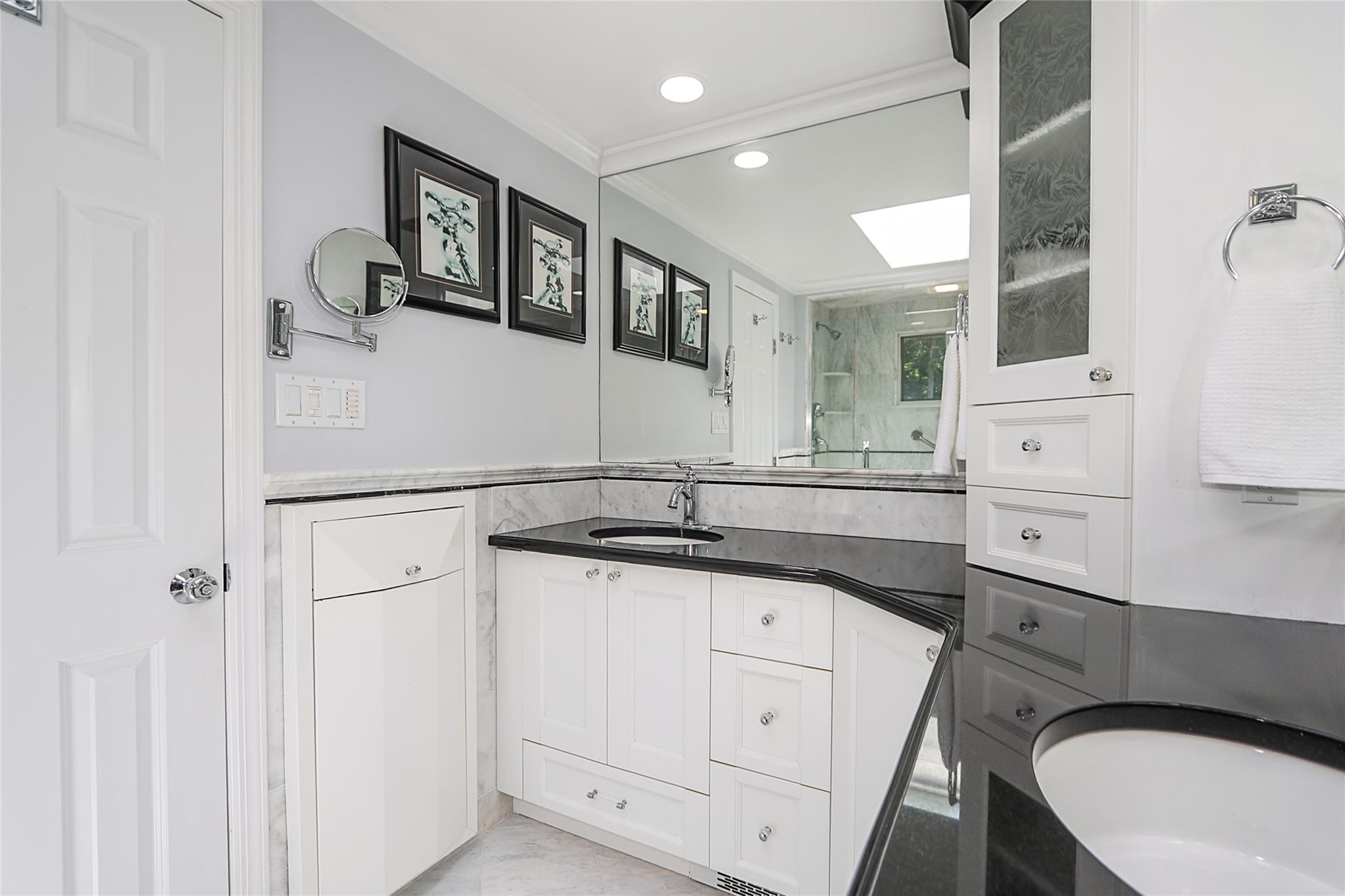 419 Woodbury Road, Woodbury, NY 11797