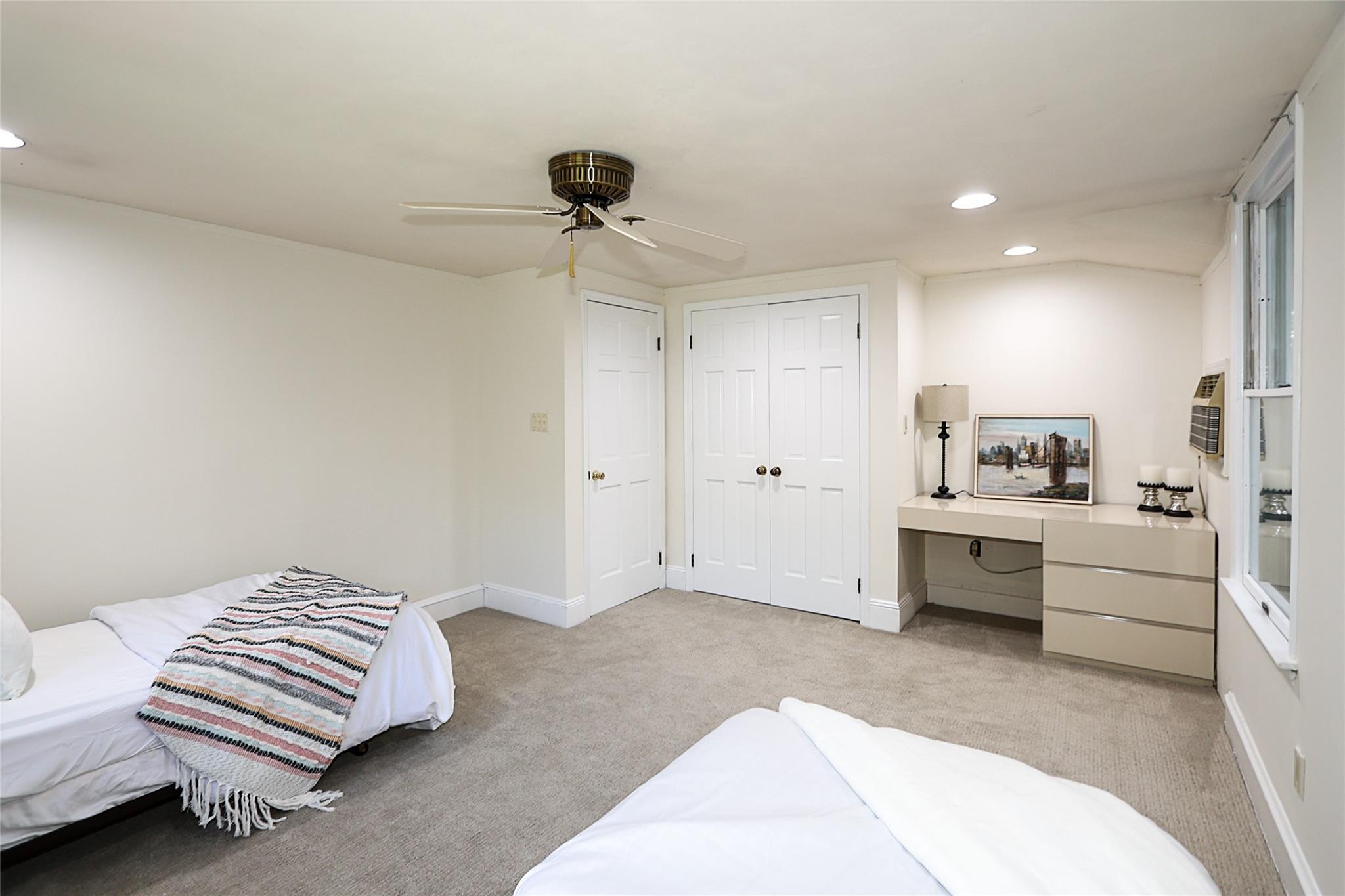 419 Woodbury Road, Woodbury, NY 11797