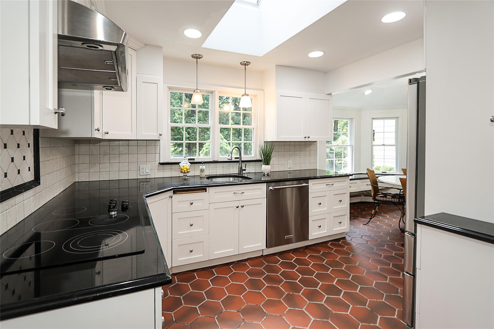 419 Woodbury Road, Woodbury, NY 11797