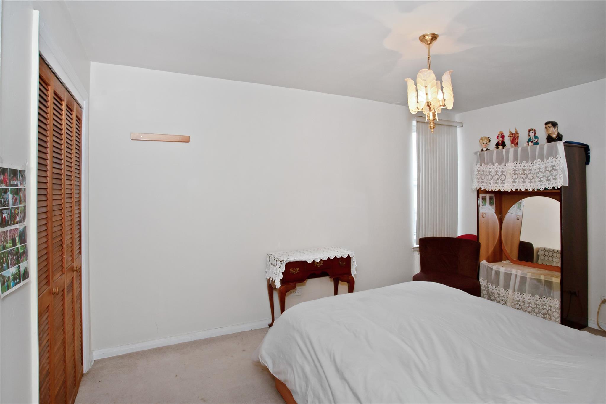 83-37 Saint James Avenue # 2R, Elmhurst, NY 11373