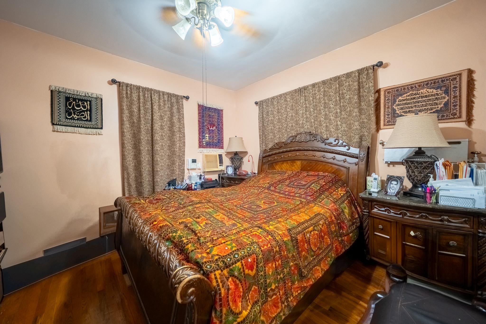 21 Brighton 10th Path, Brooklyn, NY 11235