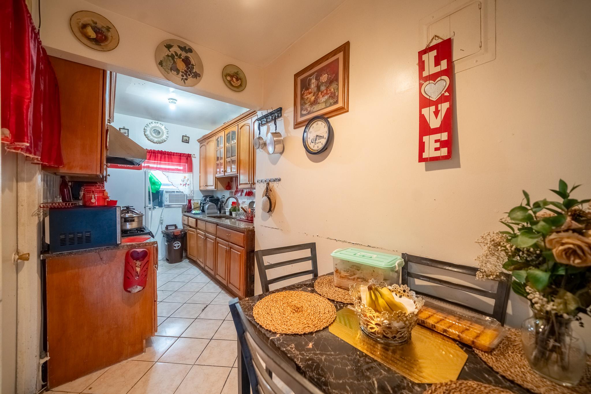 21 Brighton 10th Path, Brooklyn, NY 11235