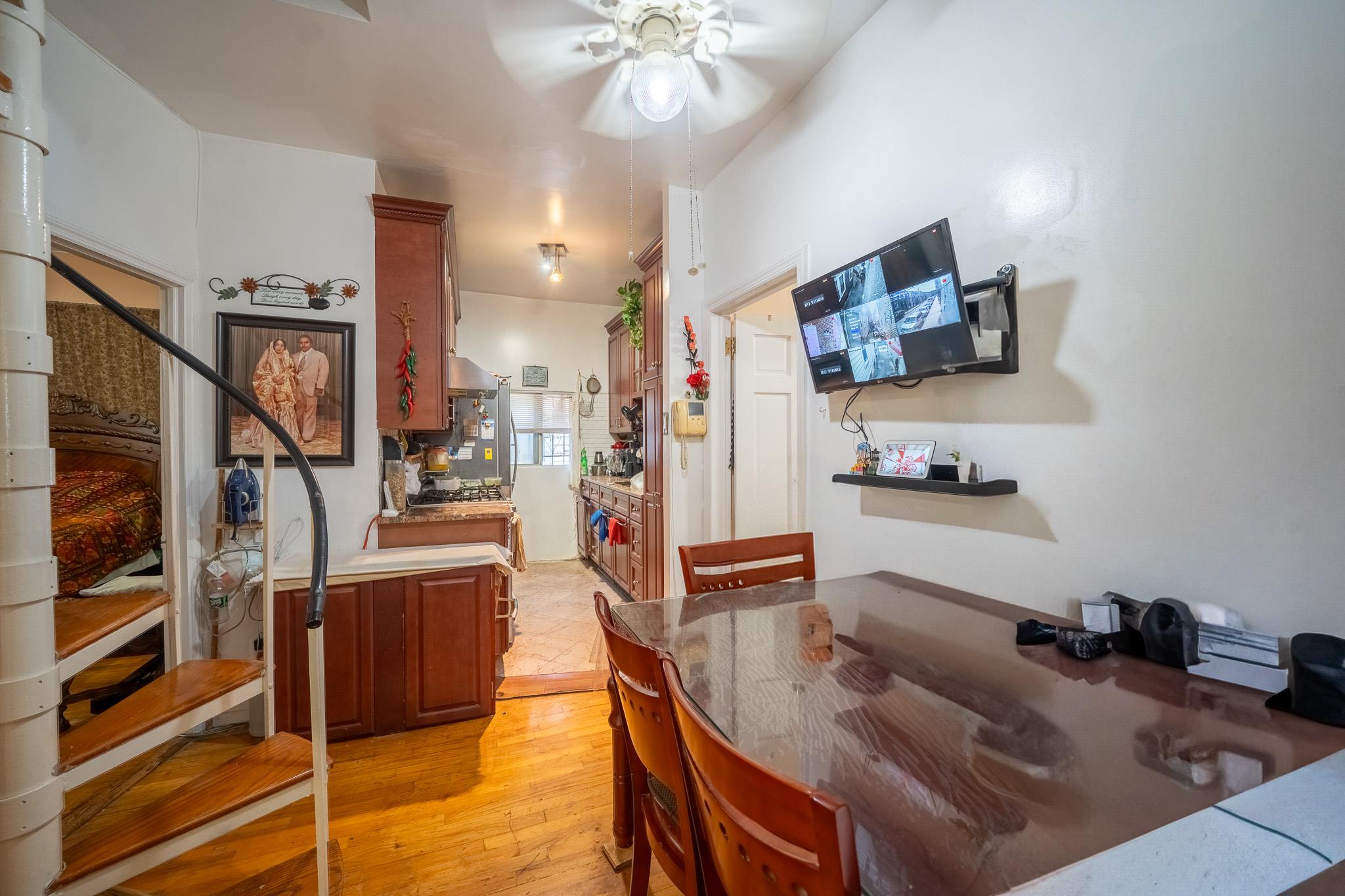 21 Brighton 10th Path, Brooklyn, NY 11235