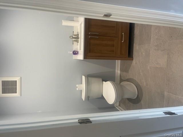 750 Fort Salonga Road, Northport, NY 11768