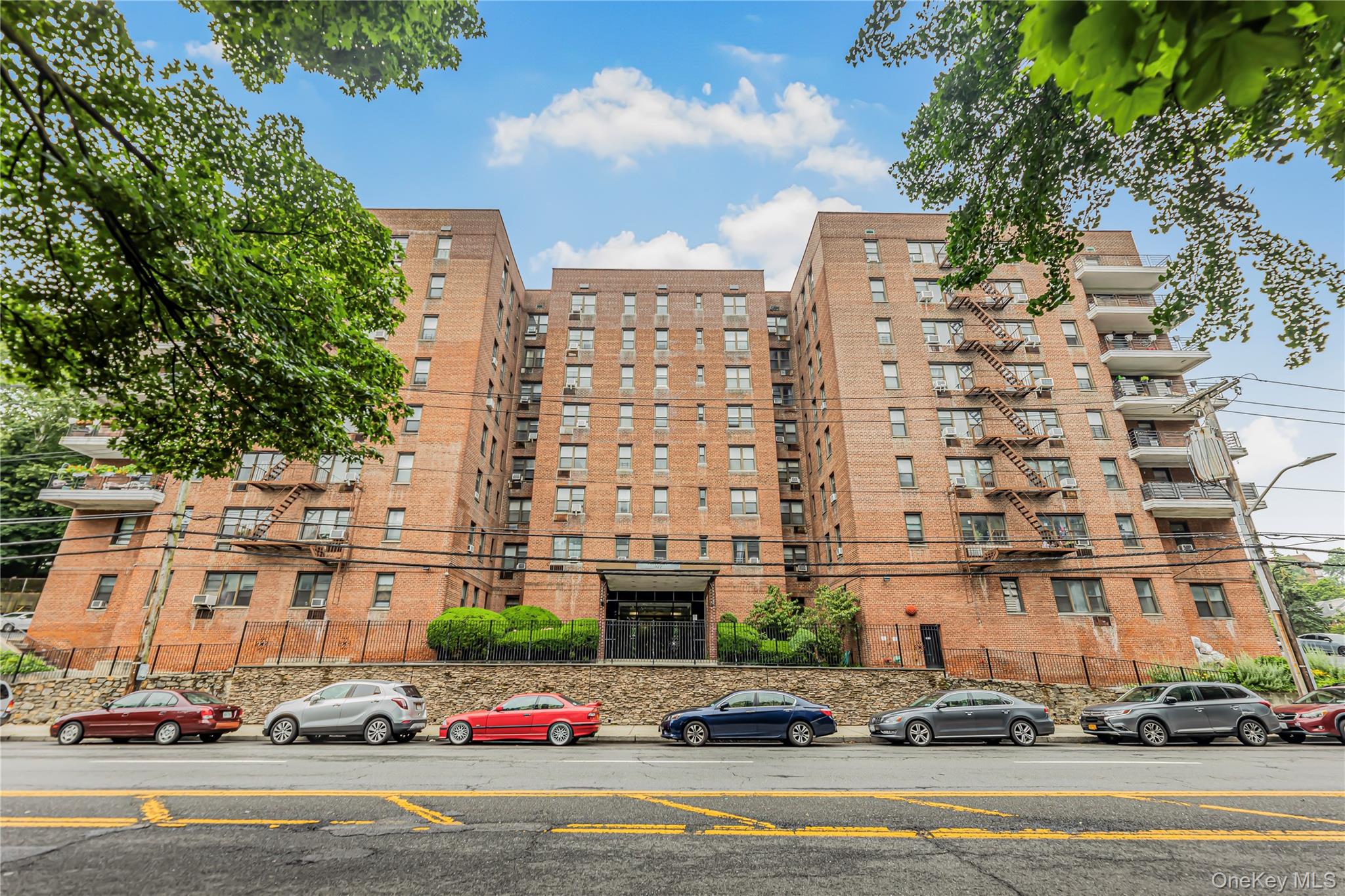 277 Bronx River Road # 2A, Yonkers, NY 10704