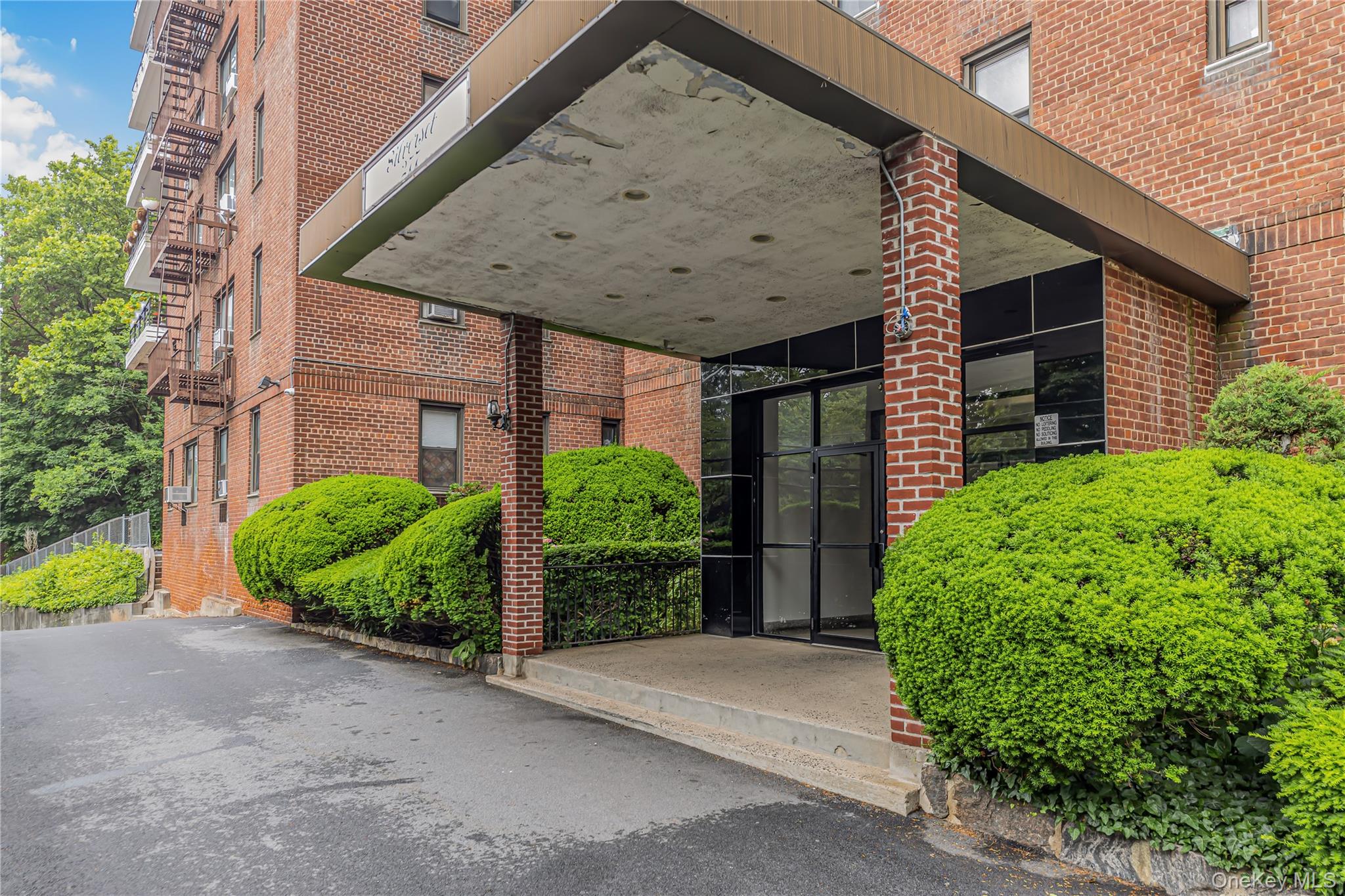 277 Bronx River Road # 2A, Yonkers, NY 10704