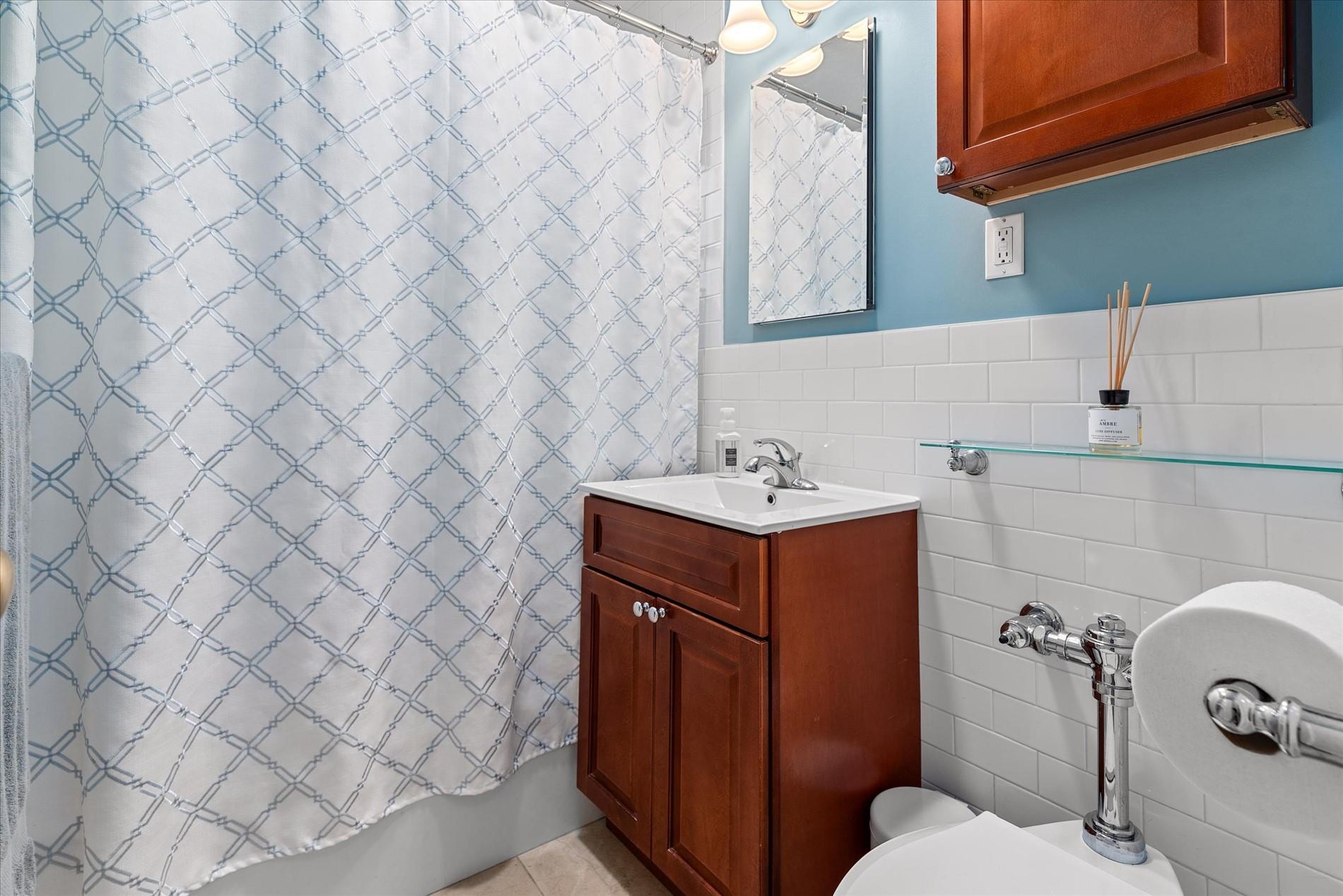 35-55 29th Street # 3D, Astoria, NY 11106