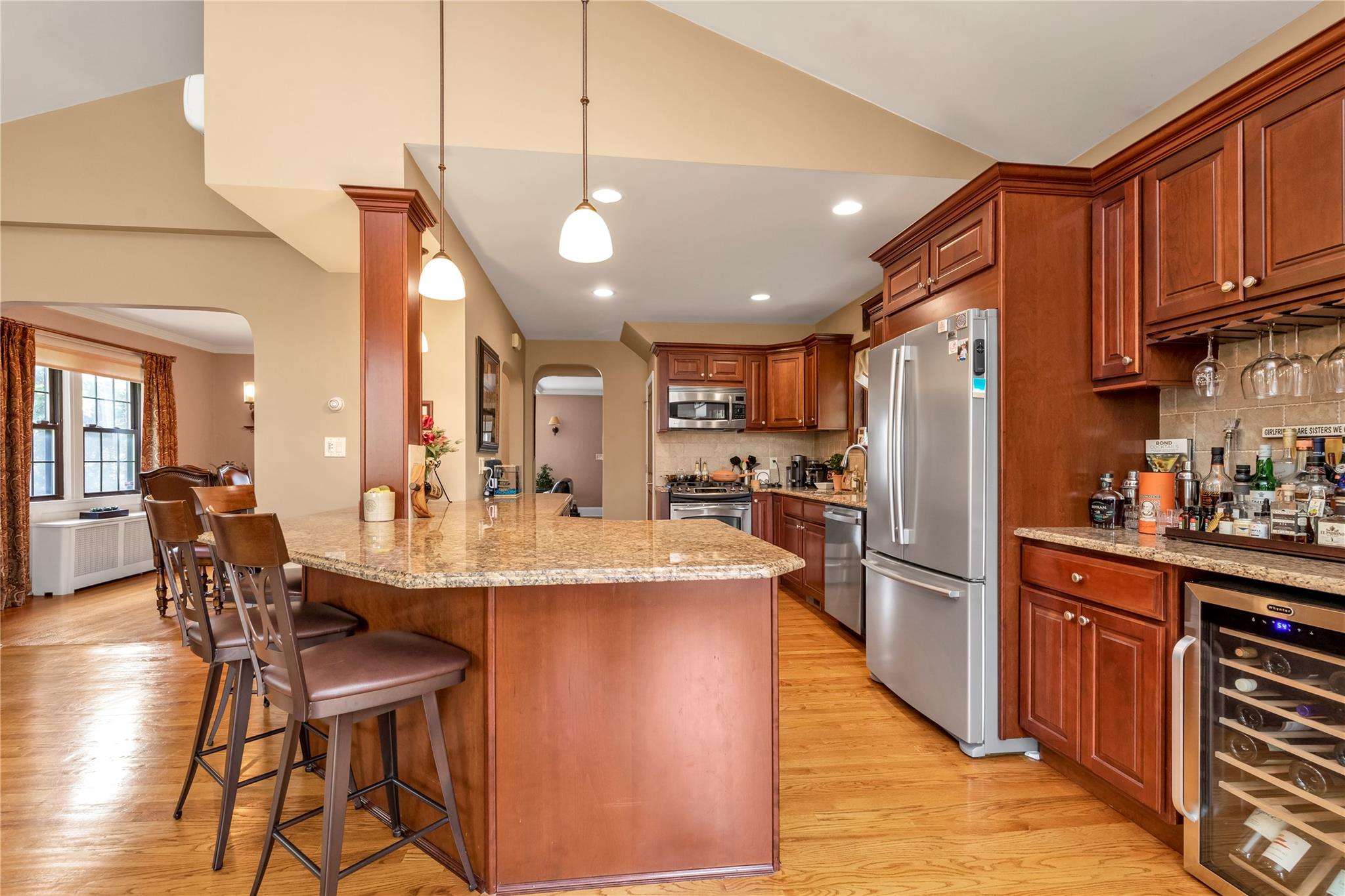 45 Henry Street, Merrick, NY 11566