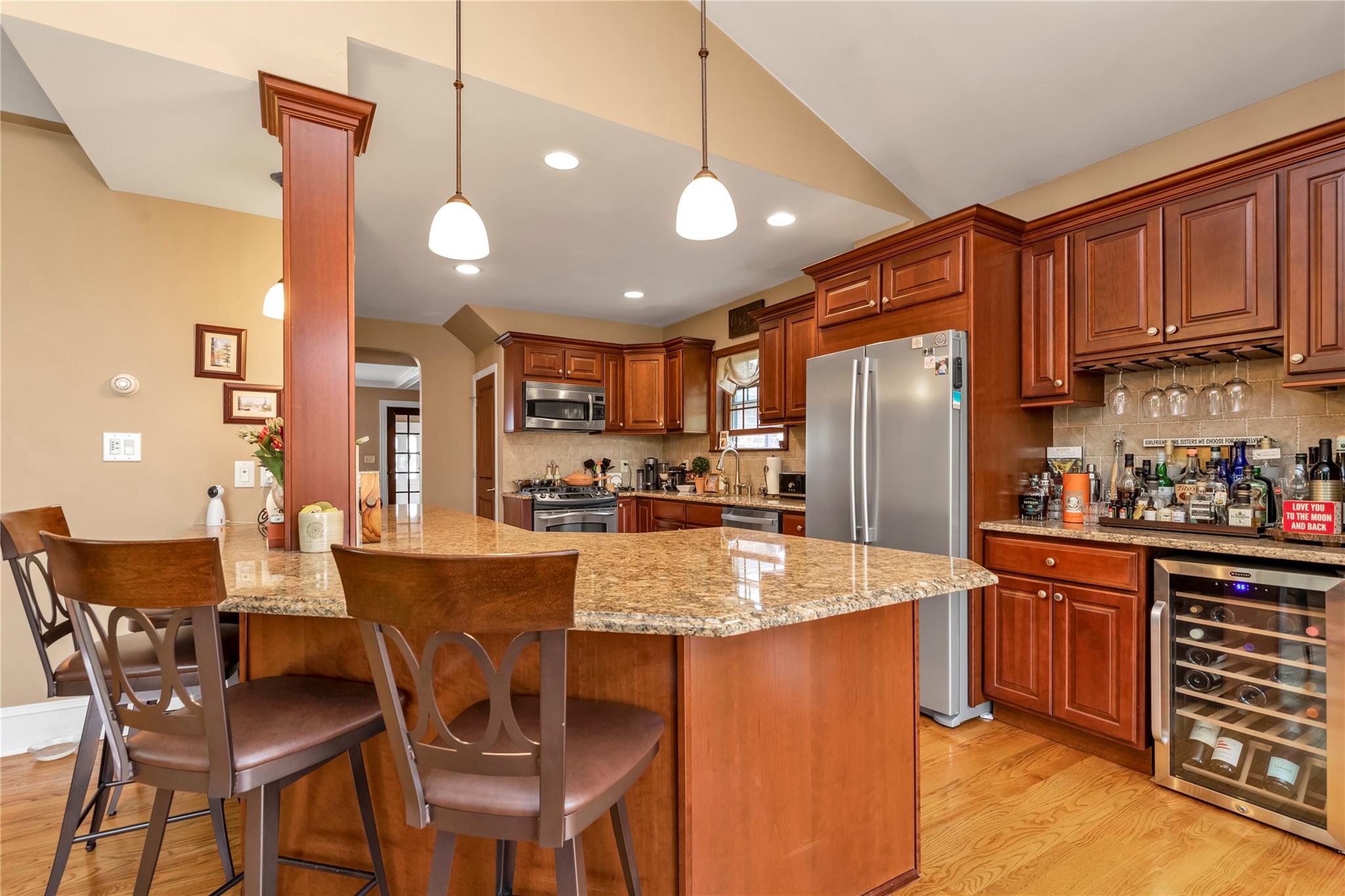 45 Henry Street, Merrick, NY 11566