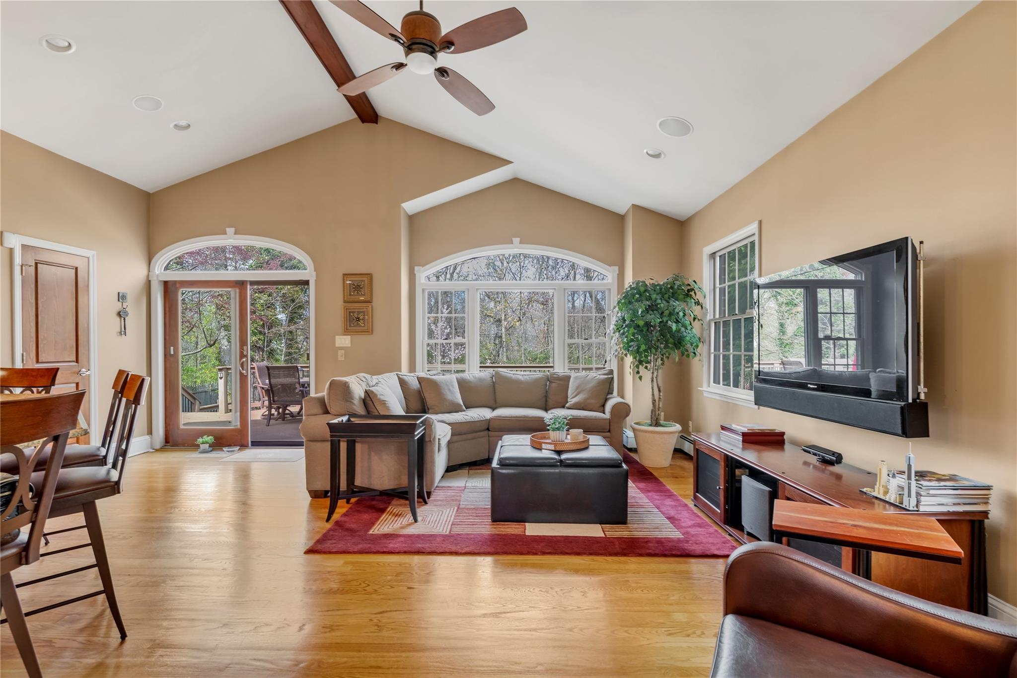 45 Henry Street, Merrick, NY 11566