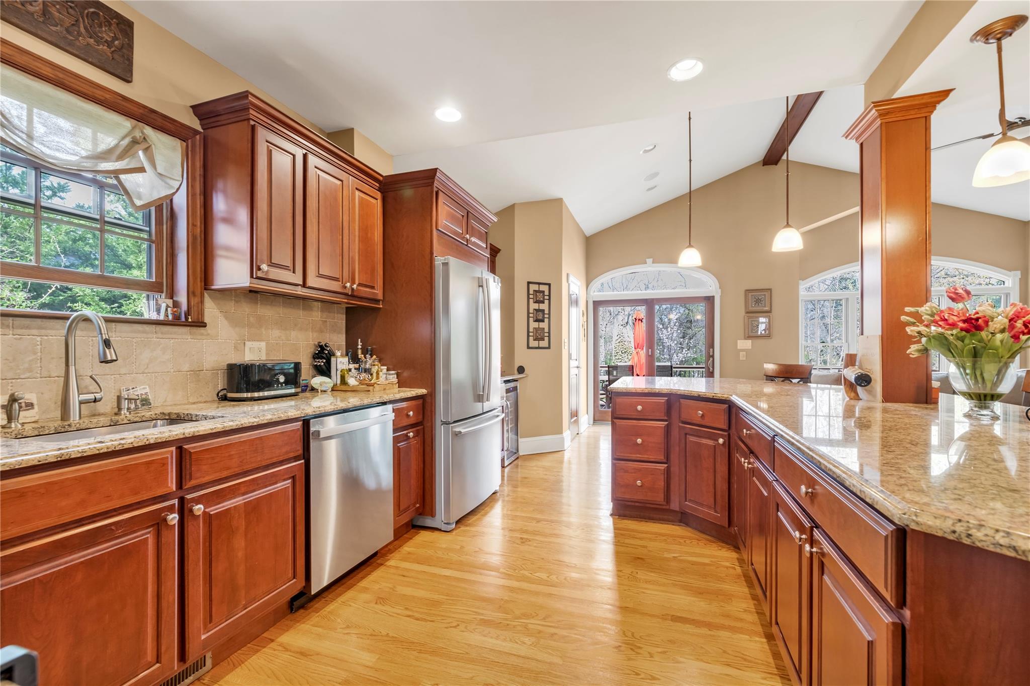 45 Henry Street, Merrick, NY 11566