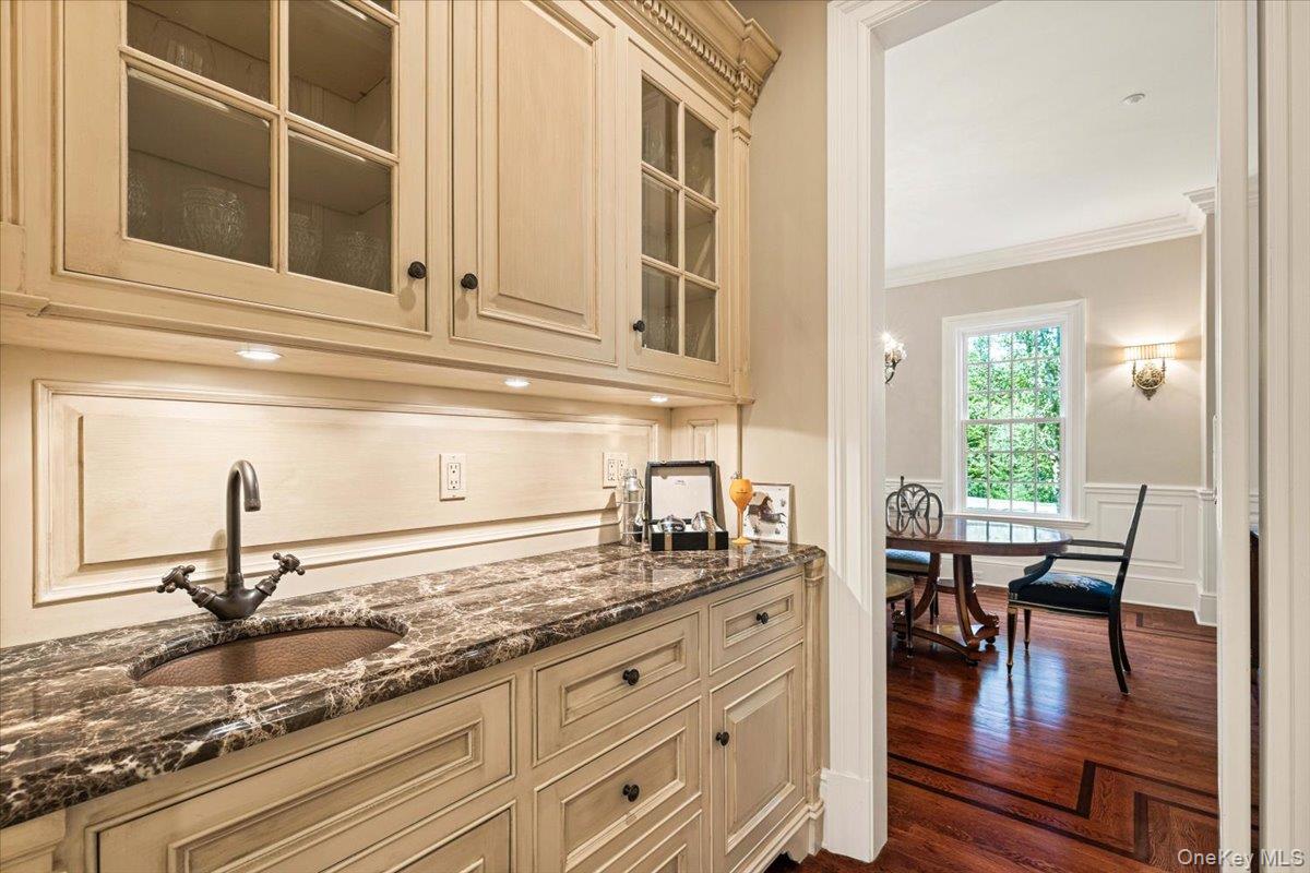 1 Cedar Lane, Purchase, NY 10577