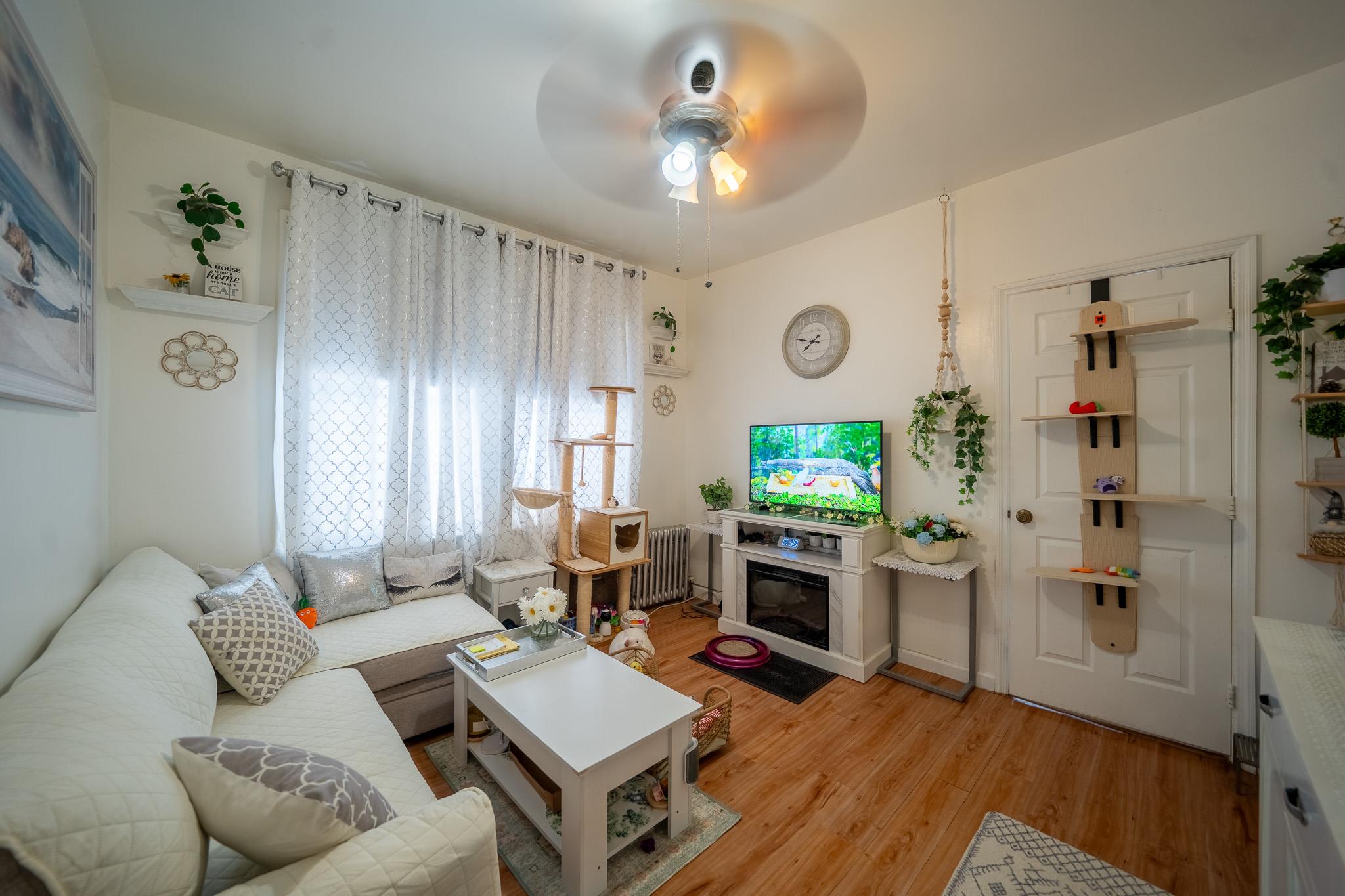 19 Brighton 10th Path, Brooklyn, NY 11235