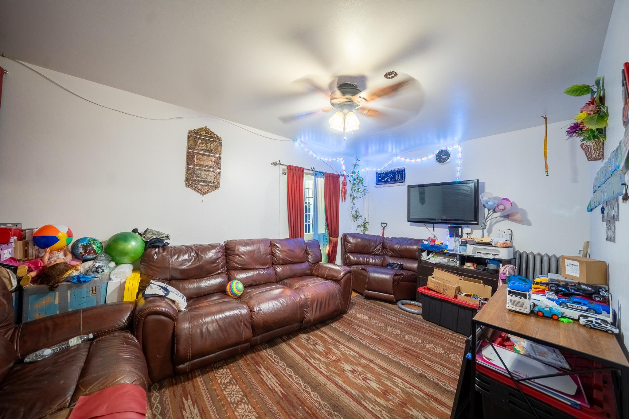 19 Brighton 10th Path, Brooklyn, NY 11235