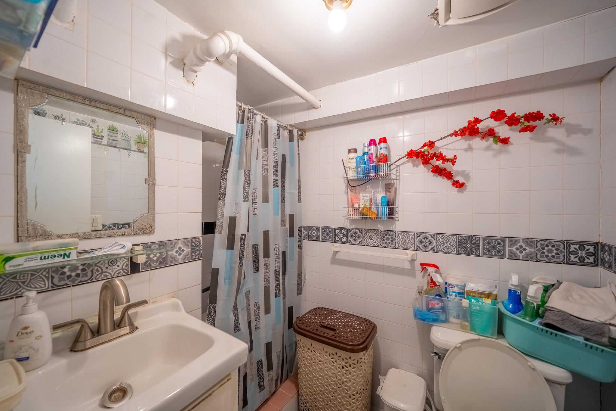 19 Brighton 10th Path, Brooklyn, NY 11235