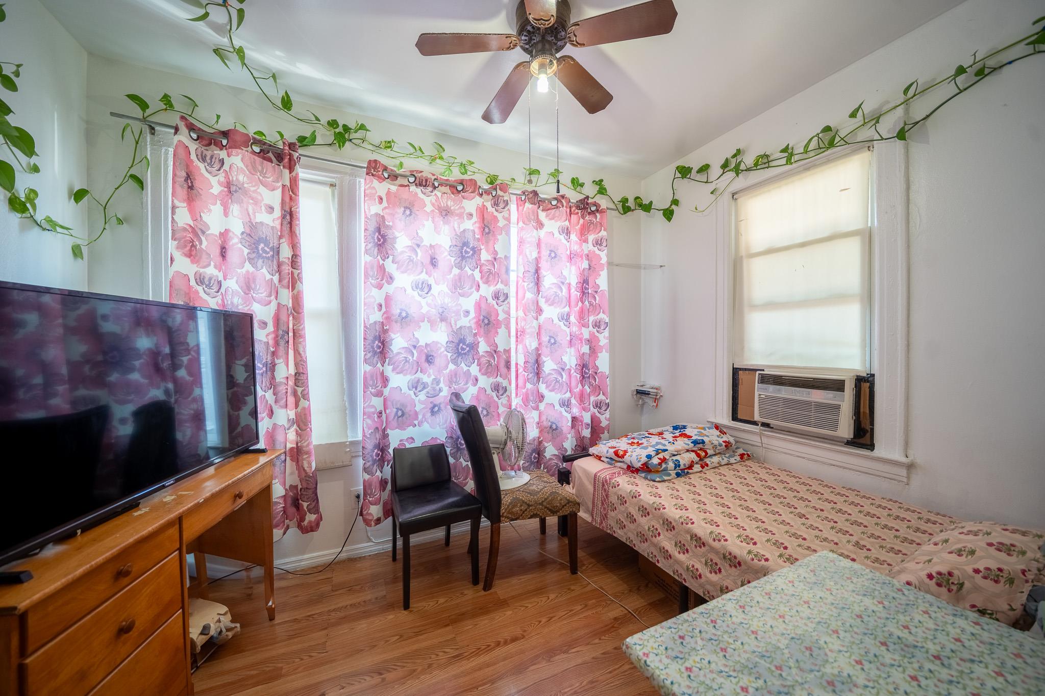 19 Brighton 10th Path, Brooklyn, NY 11235