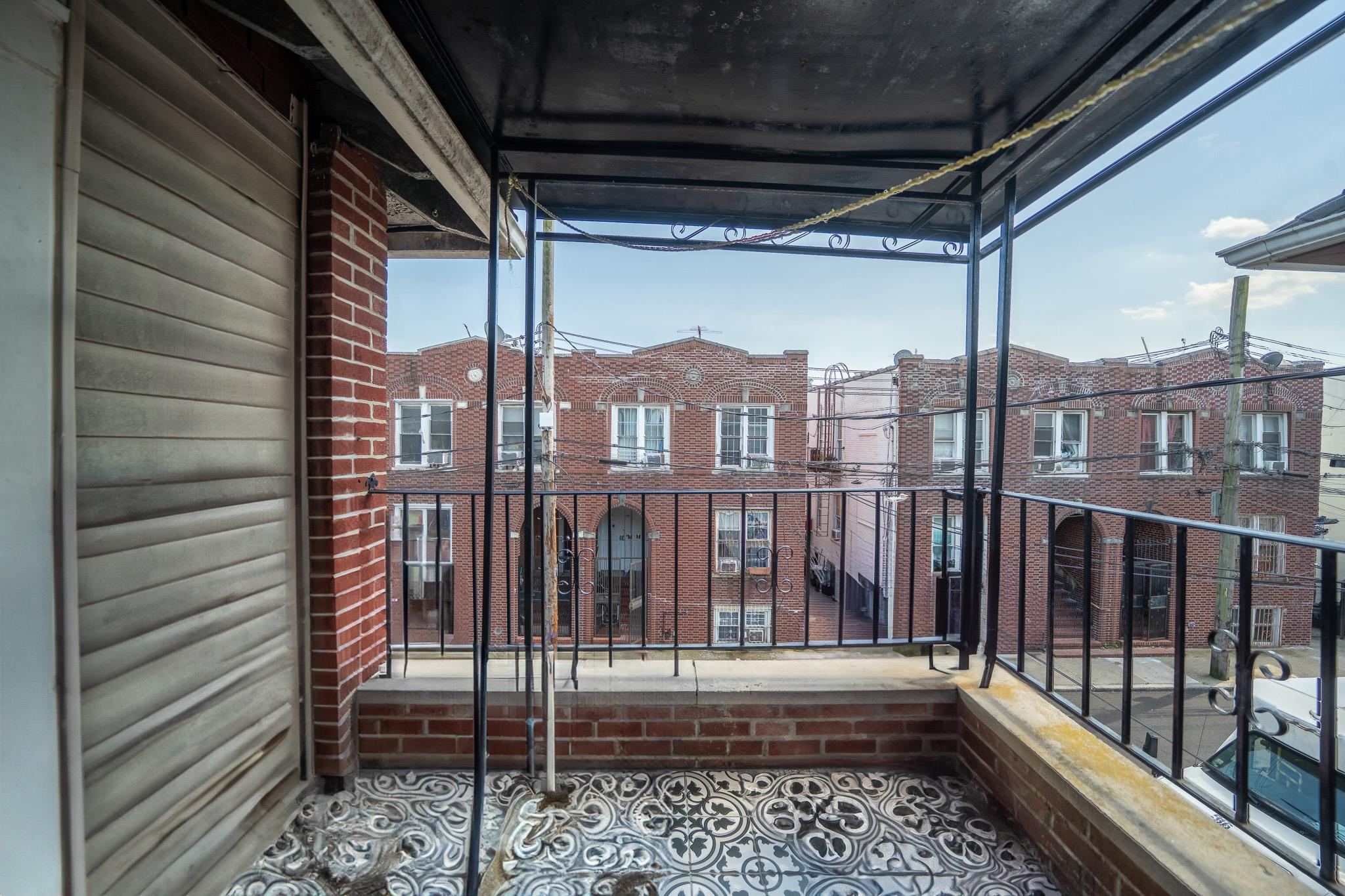 19 Brighton 10th Path, Brooklyn, NY 11235