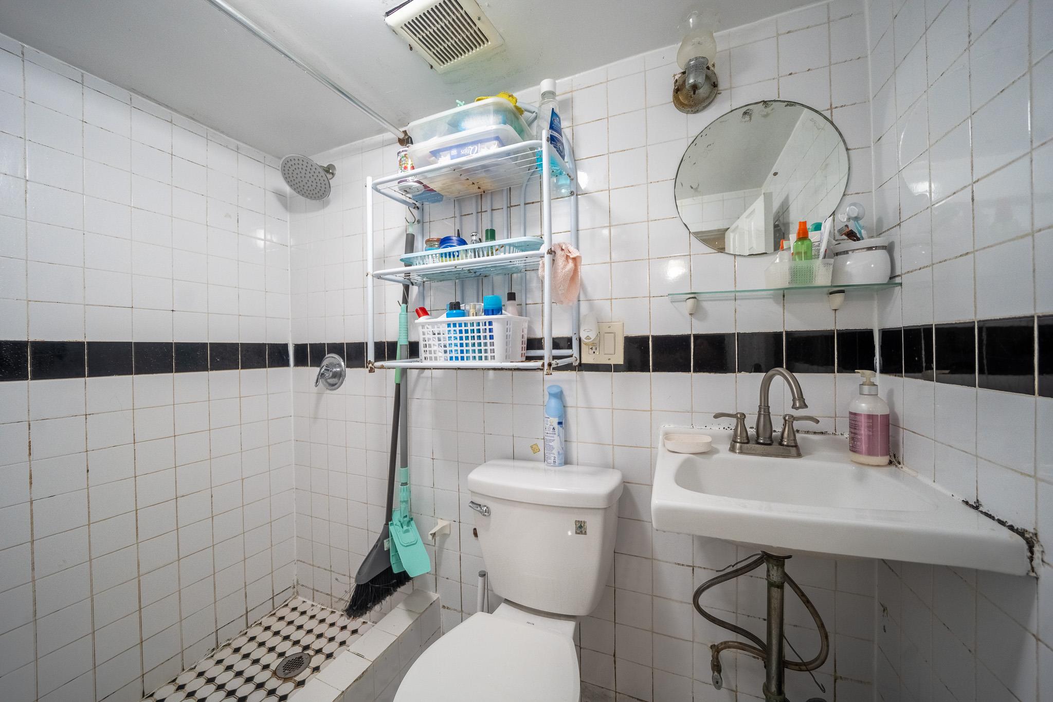 19 Brighton 10th Path, Brooklyn, NY 11235