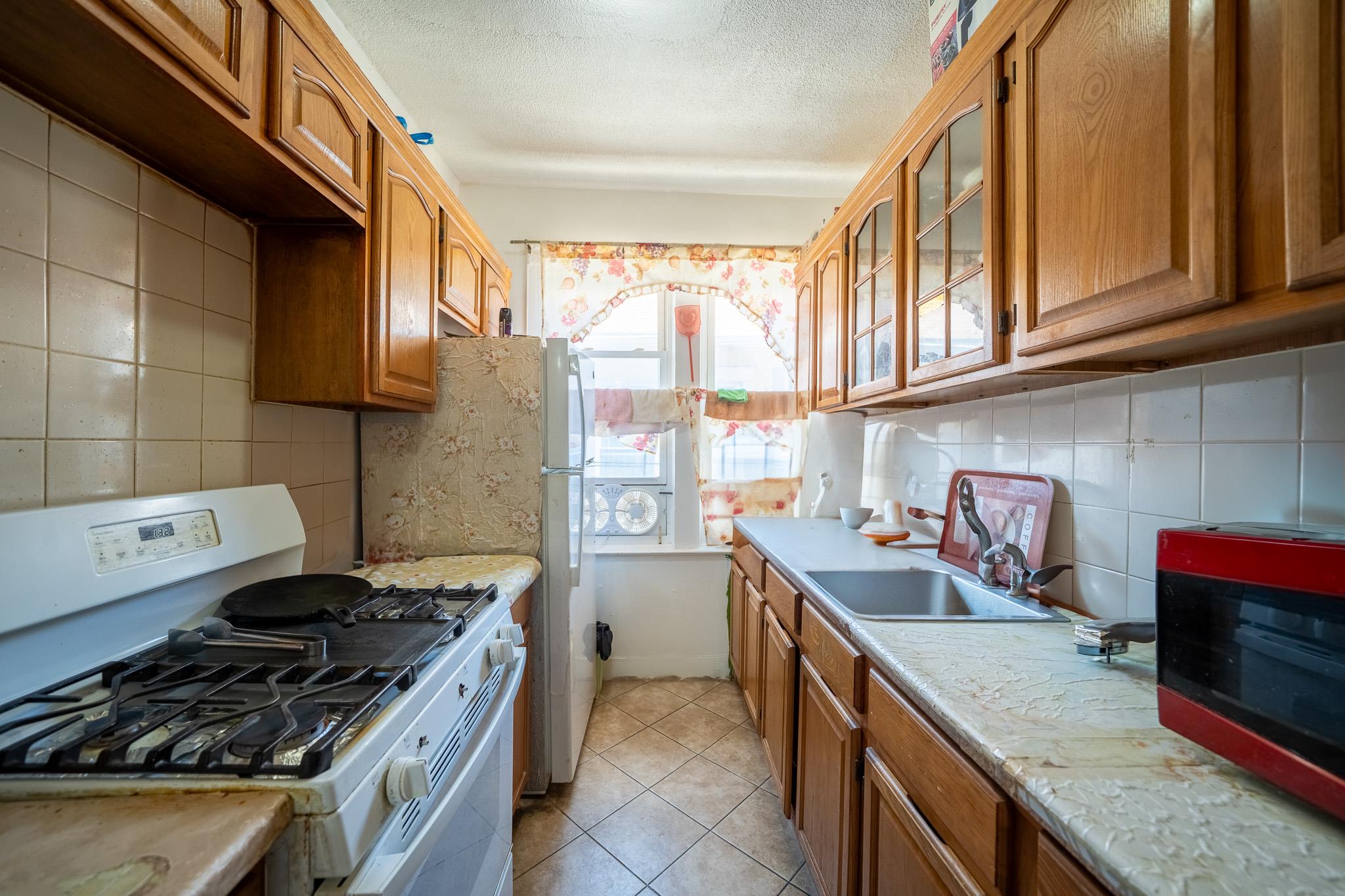 19 Brighton 10th Path, Brooklyn, NY 11235