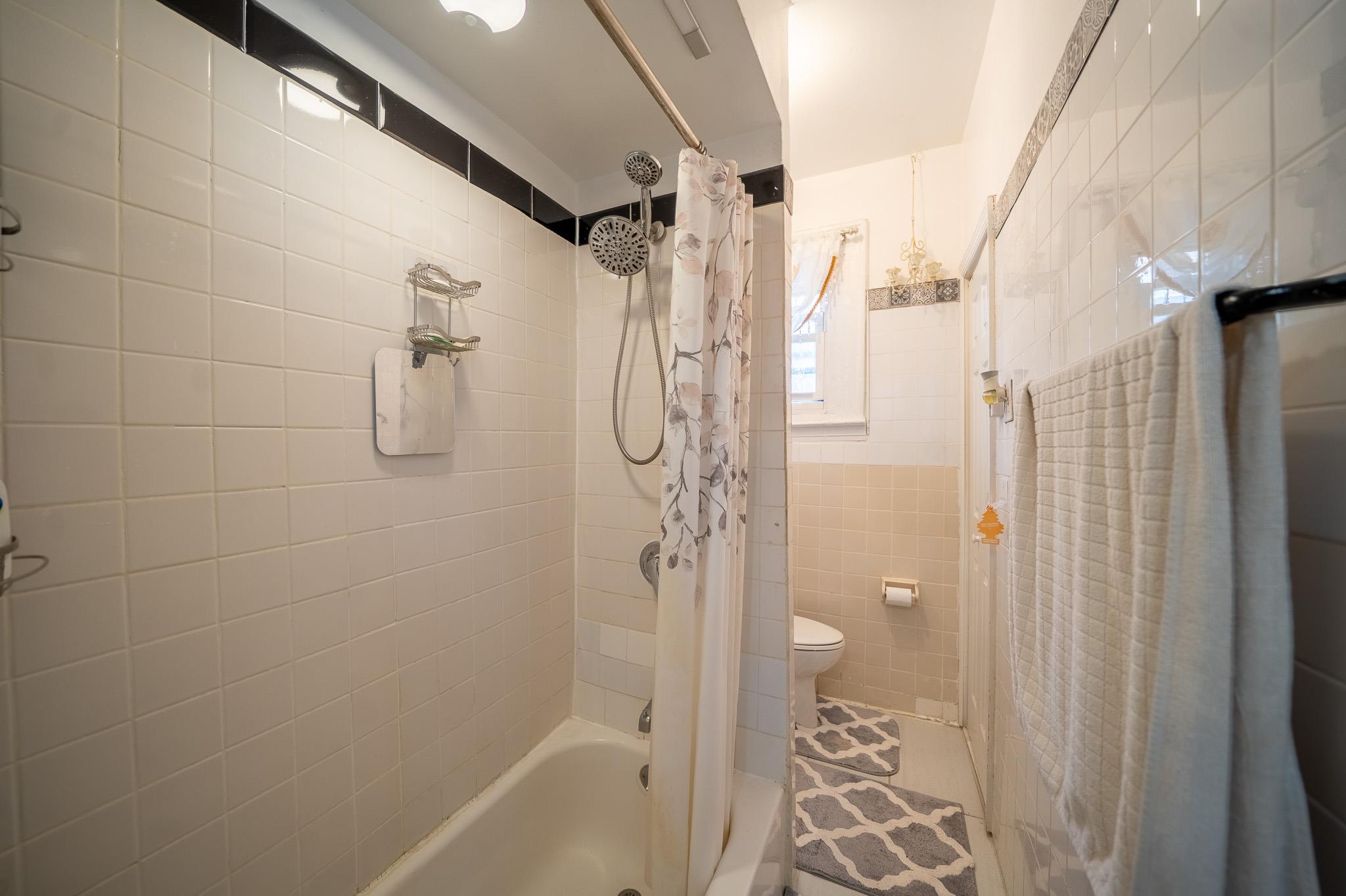 19 Brighton 10th Path, Brooklyn, NY 11235