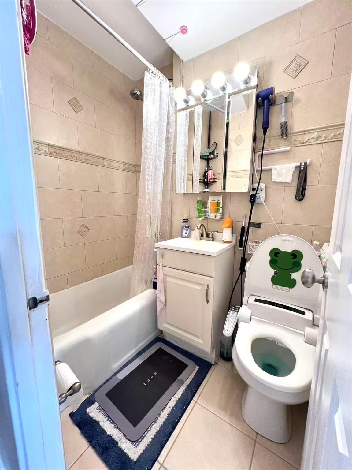 99-05 63rd Drive # 14R, Rego Park, NY 11374