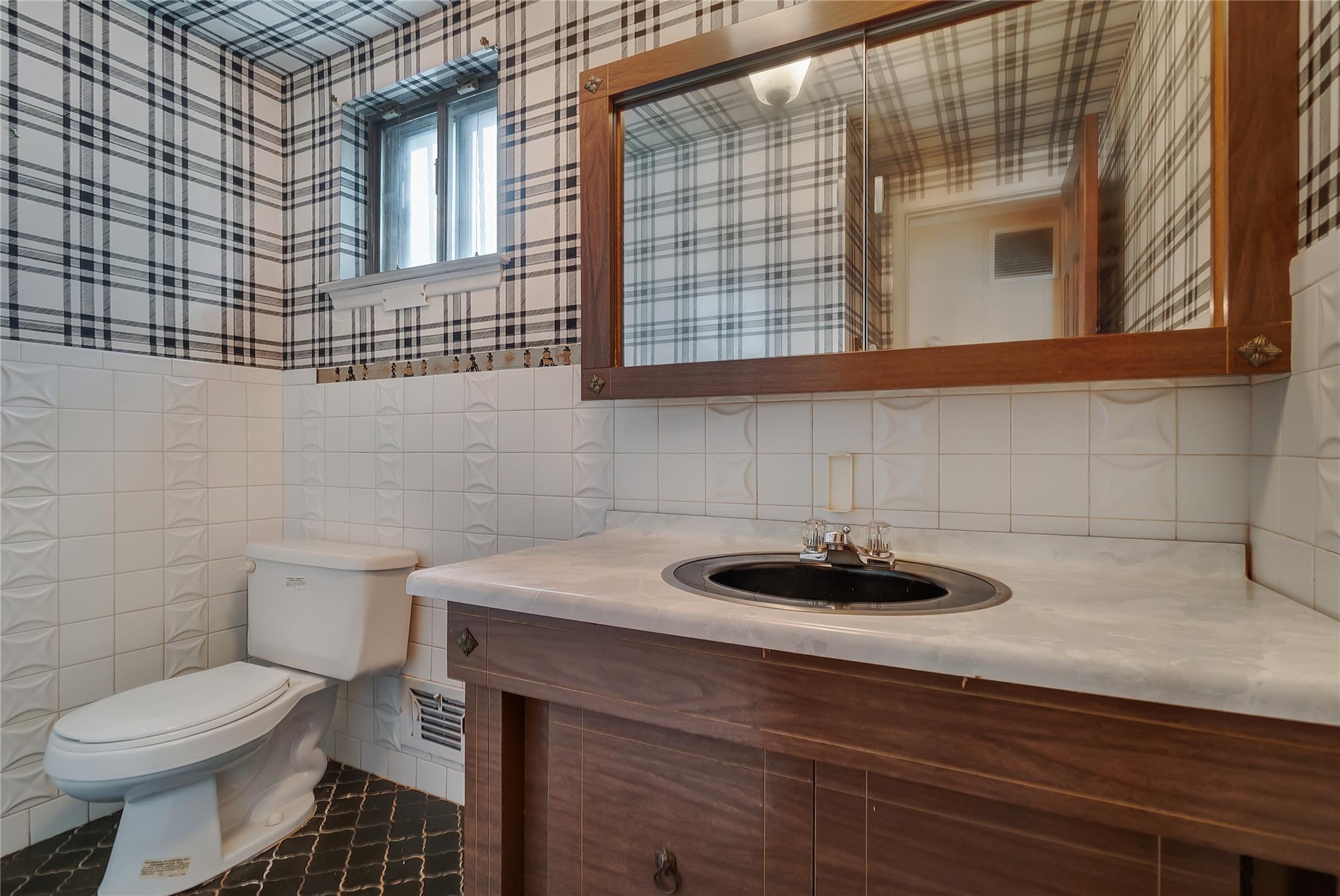 2805 Mott Avenue, Far Rockaway, NY 11691