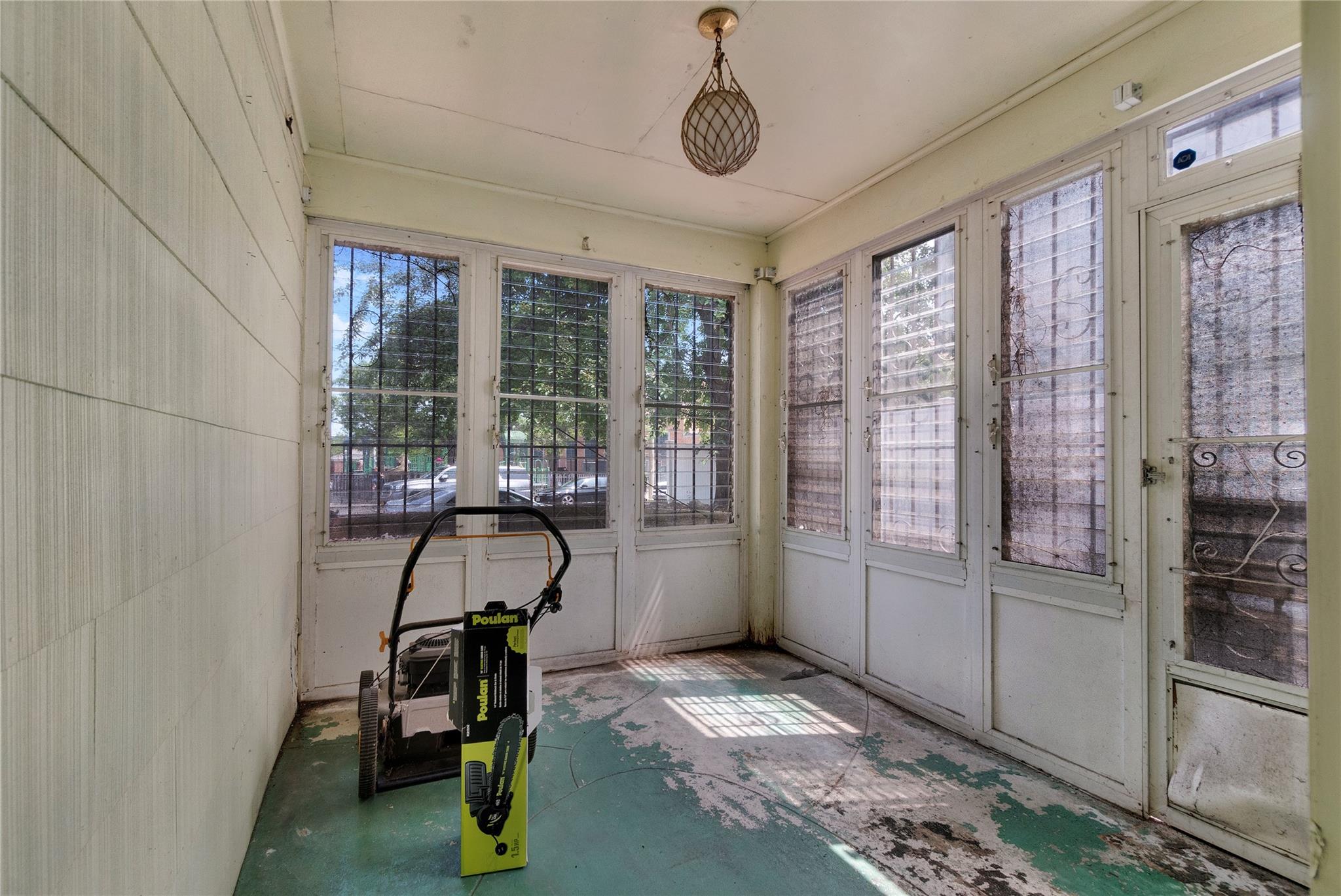 2805 Mott Avenue, Far Rockaway, NY 11691