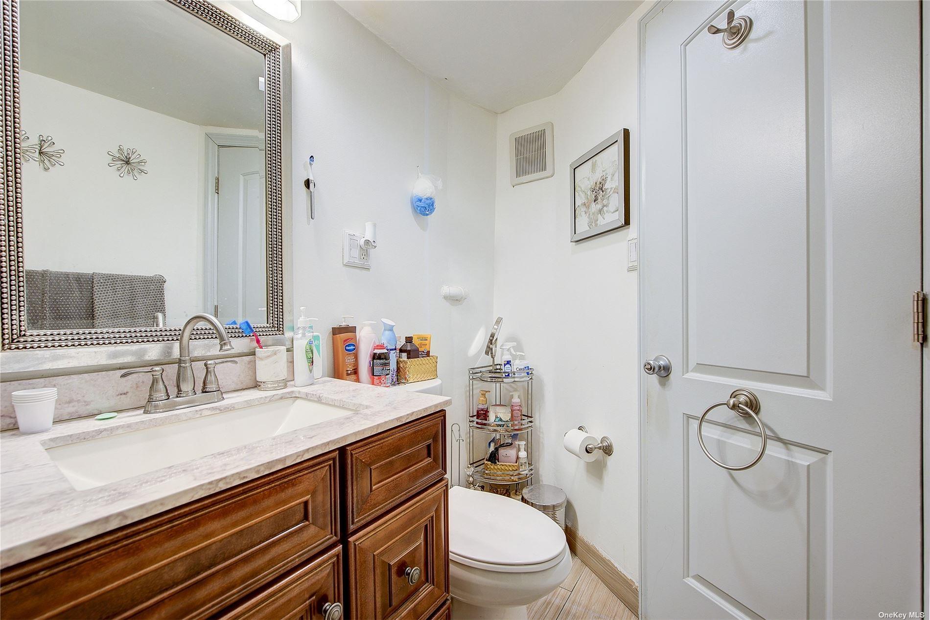 230 S 2nd Street, Brooklyn, NY 11211