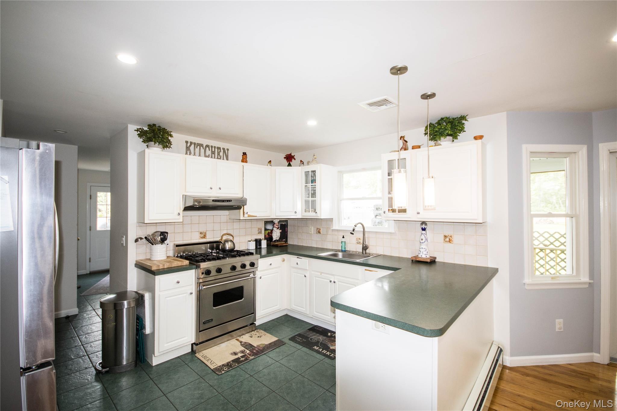 132 N Woods Road, Baiting Hollow, NY 11933