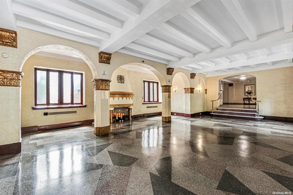 89-10 35th Avenue # E-7R, Jackson Heights, NY 11372