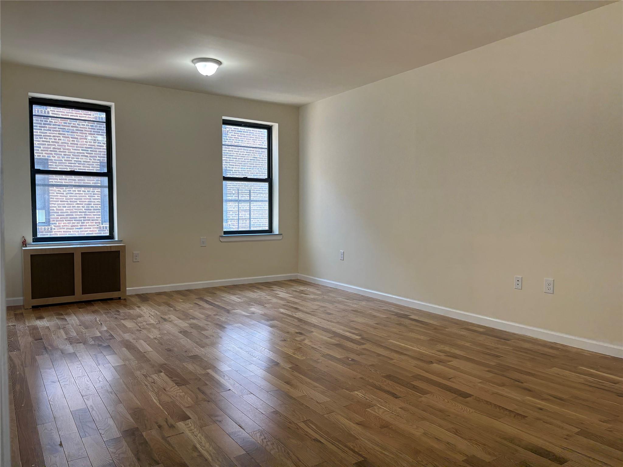 89-10 35th Avenue # E-7R, Jackson Heights, NY 11372