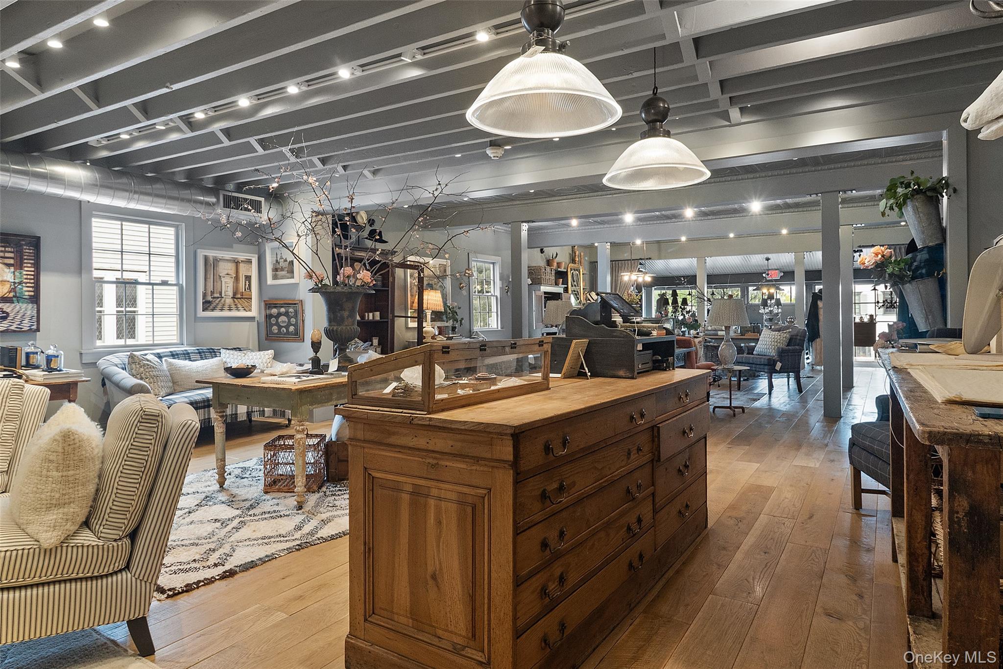 259 Westchester Avenue, Pound Ridge, NY 10576