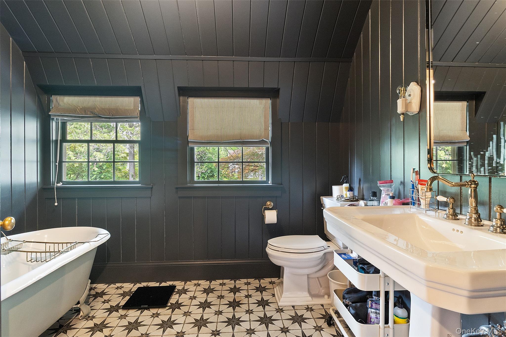 259 Westchester Avenue, Pound Ridge, NY 10576