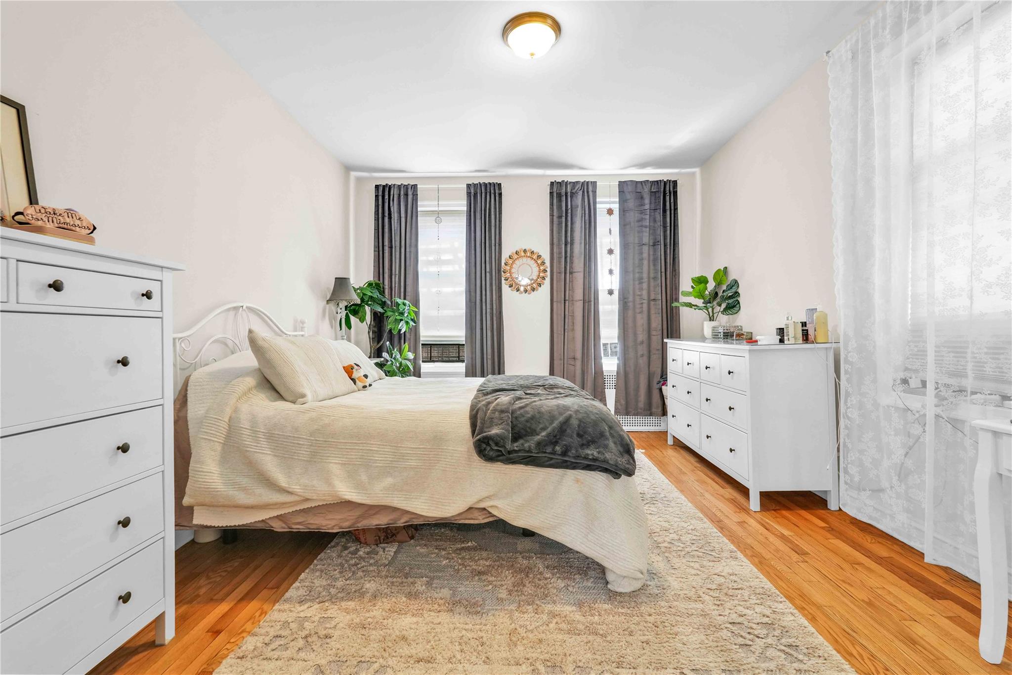 4720 42nd Street # 4C, Sunnyside, NY 11104