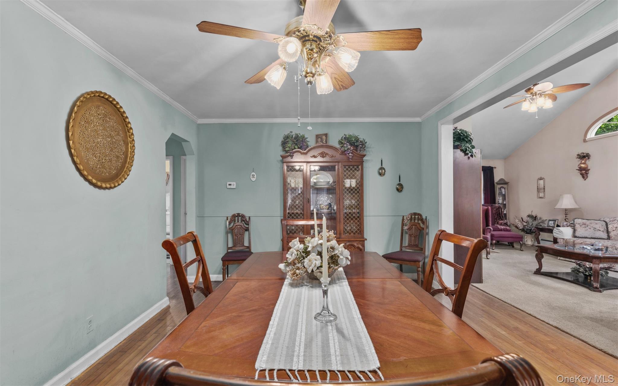 84 Charles Street, Mineola, NY 11501