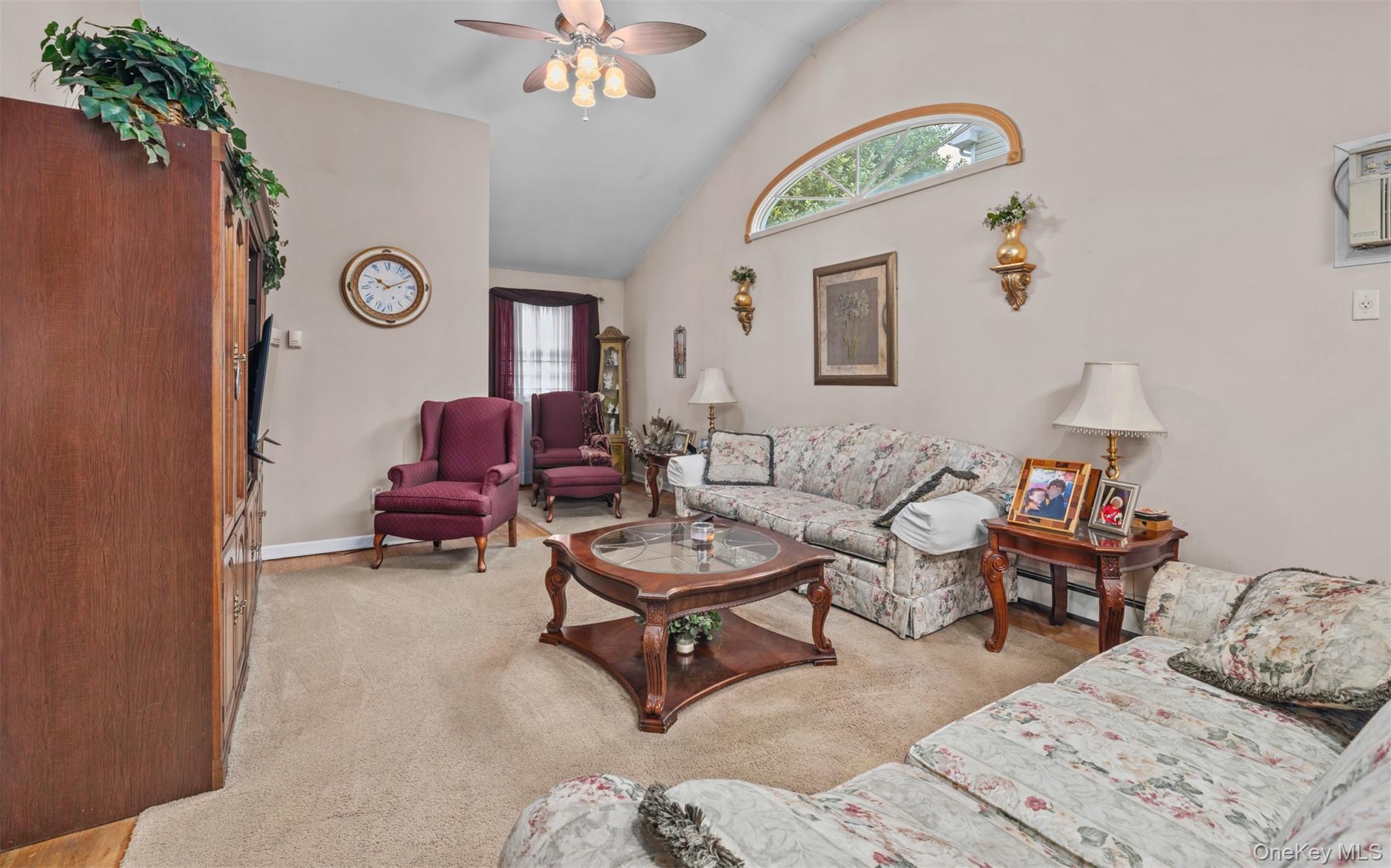 84 Charles Street, Mineola, NY 11501