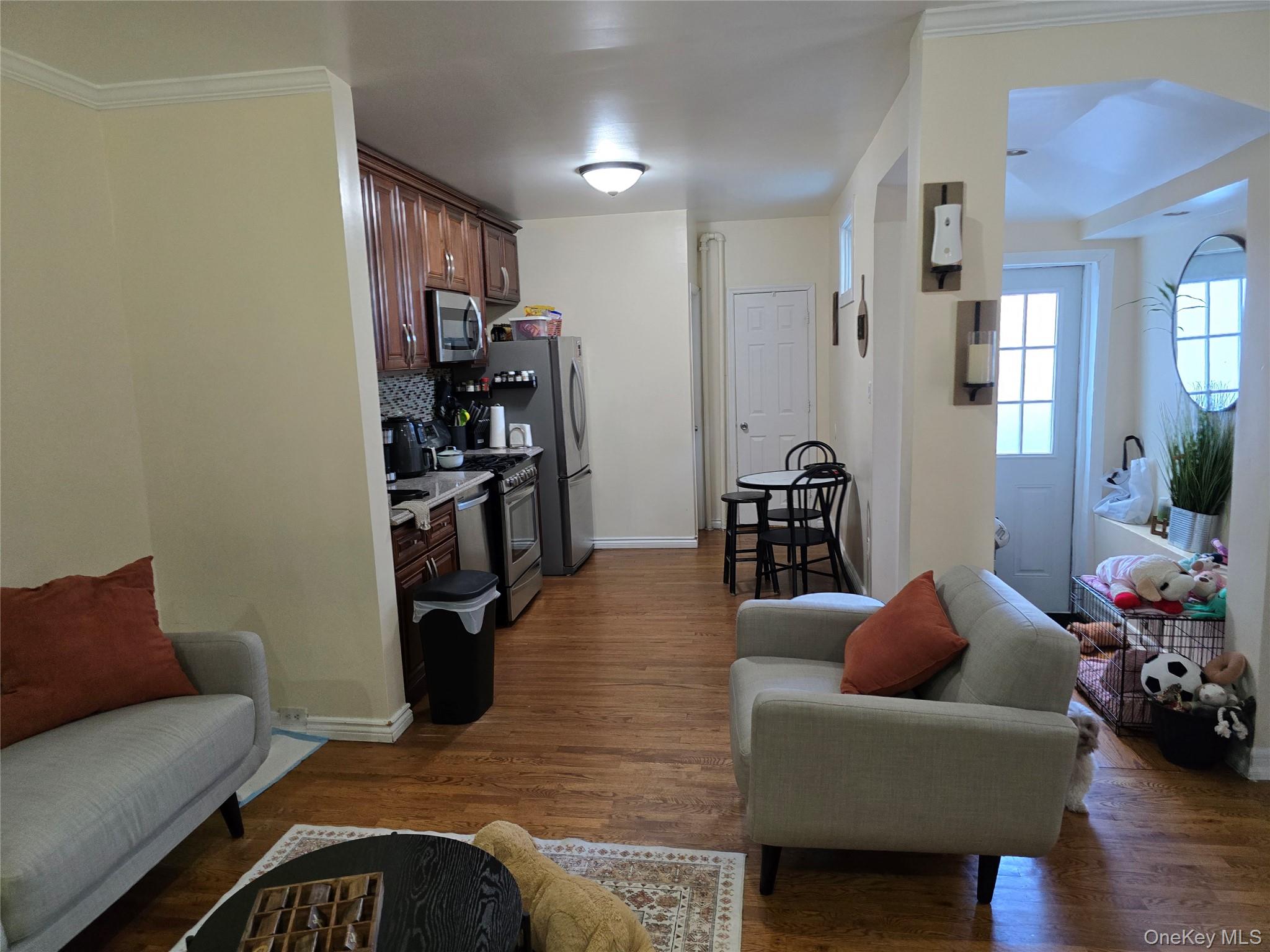 367 Lincoln Avenue, Brooklyn, NY 11208