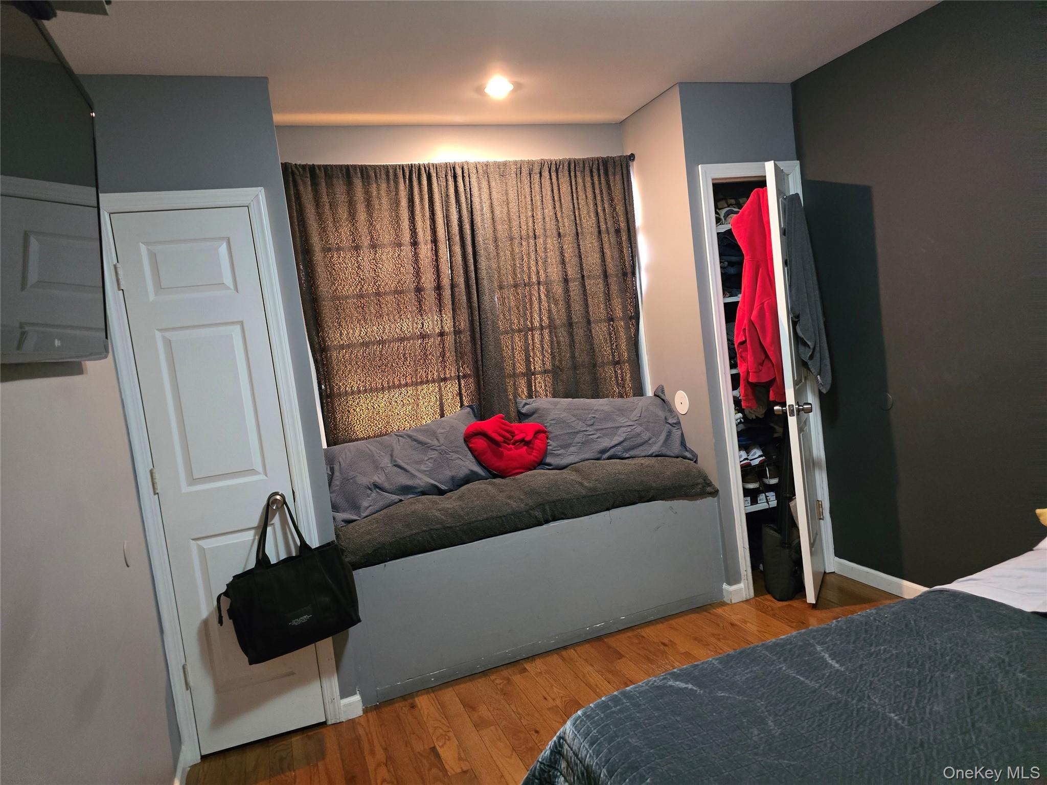 367 Lincoln Avenue, Brooklyn, NY 11208