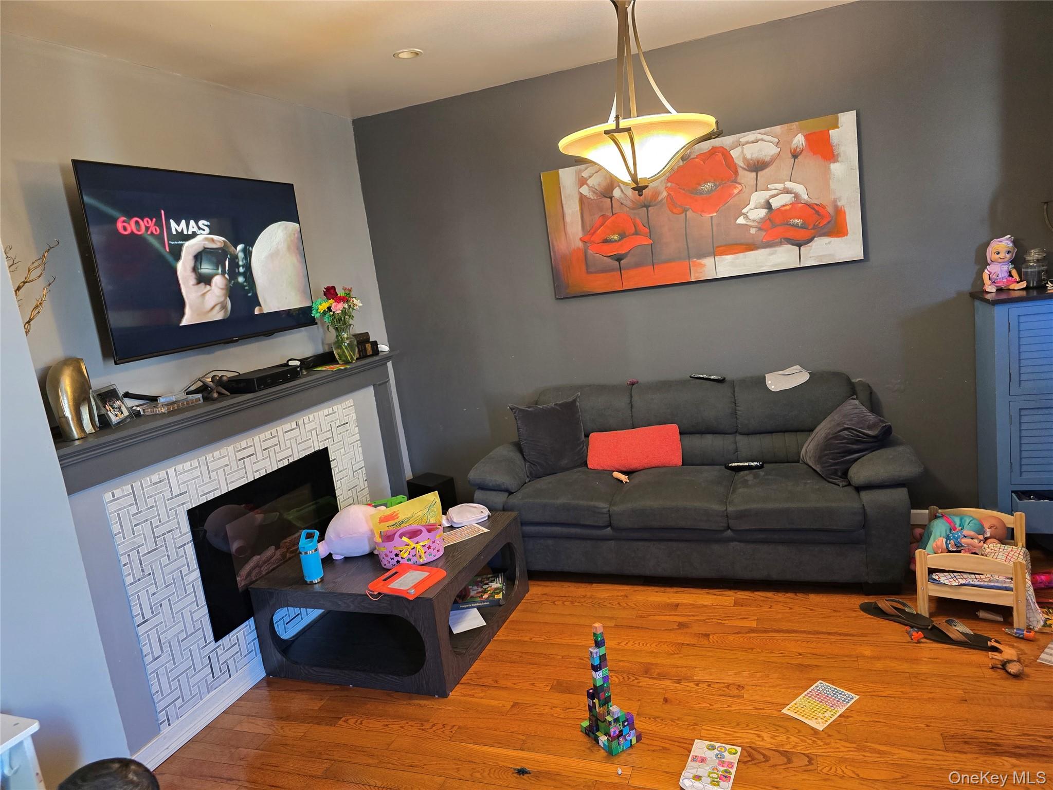 367 Lincoln Avenue, Brooklyn, NY 11208