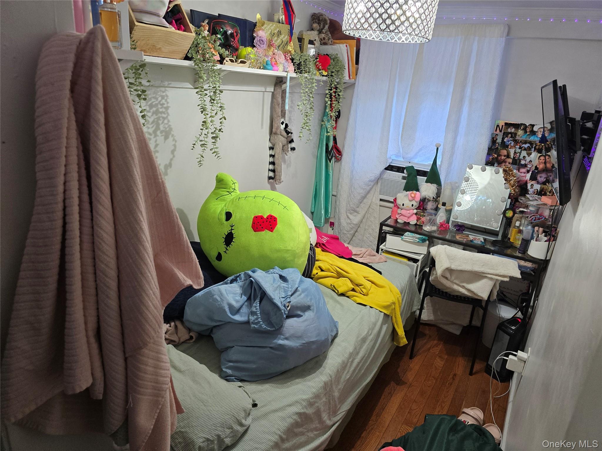 367 Lincoln Avenue, Brooklyn, NY 11208