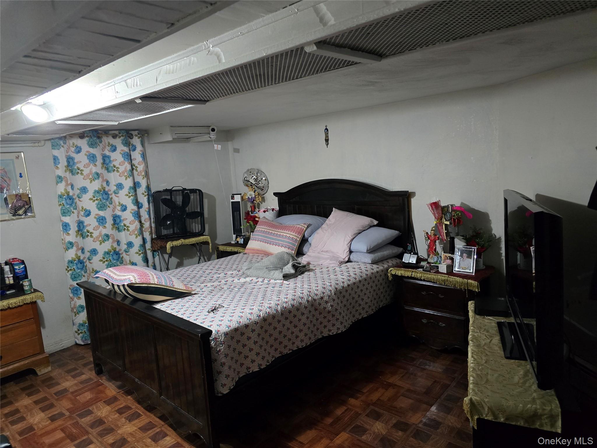 367 Lincoln Avenue, Brooklyn, NY 11208