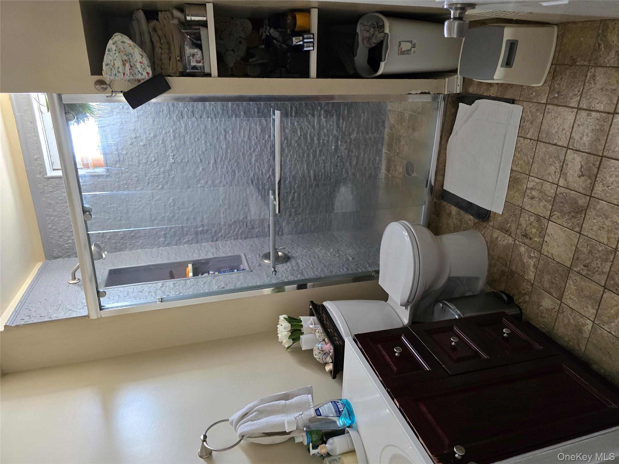 367 Lincoln Avenue, Brooklyn, NY 11208