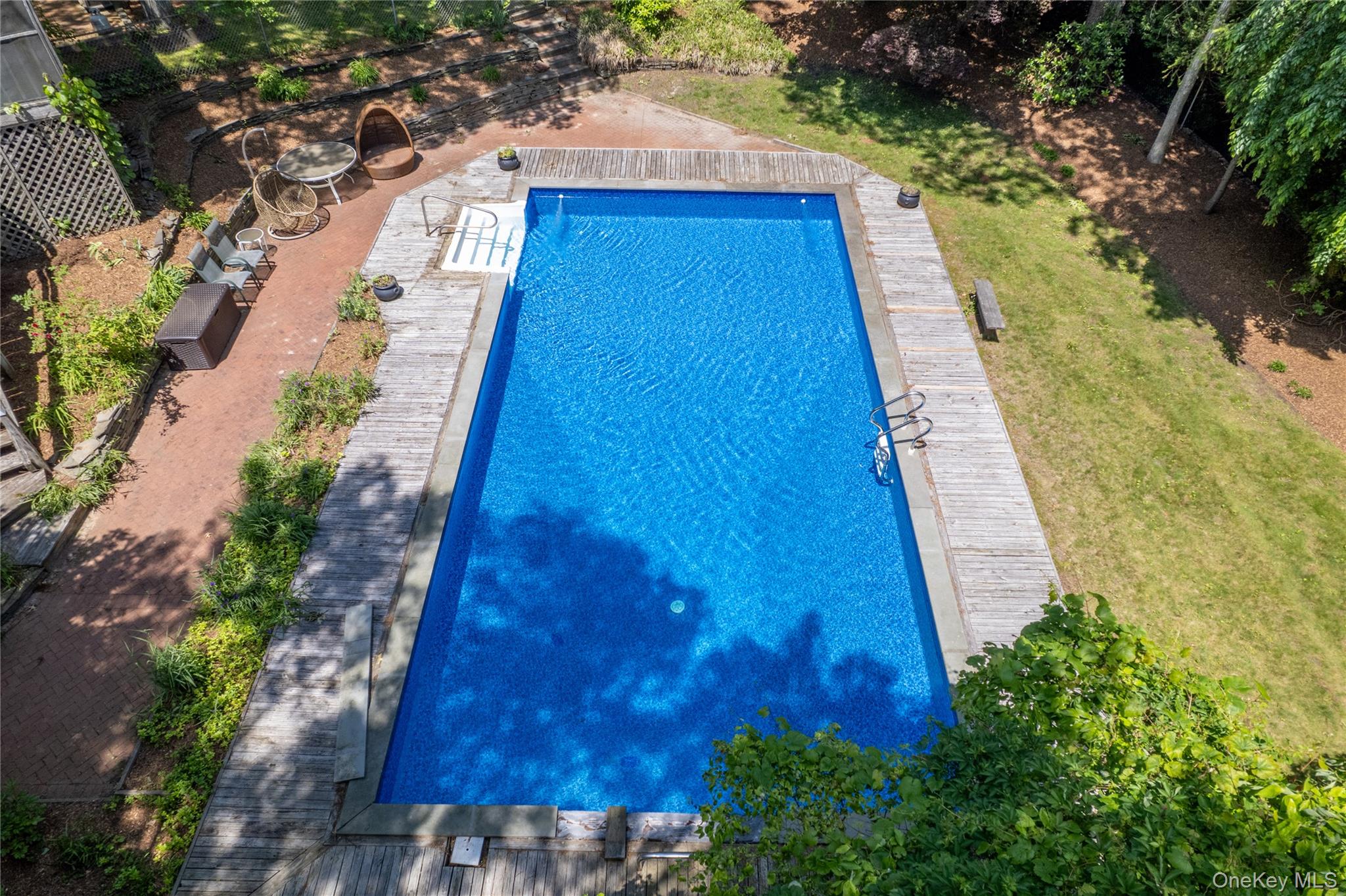 12 Cordwood Path, Shoreham, NY 11786