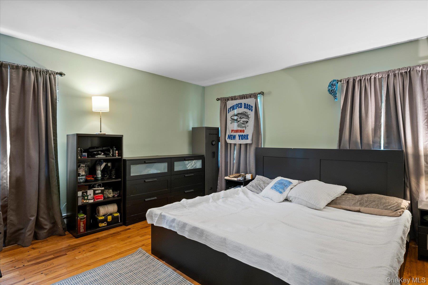 12 Cordwood Path, Shoreham, NY 11786