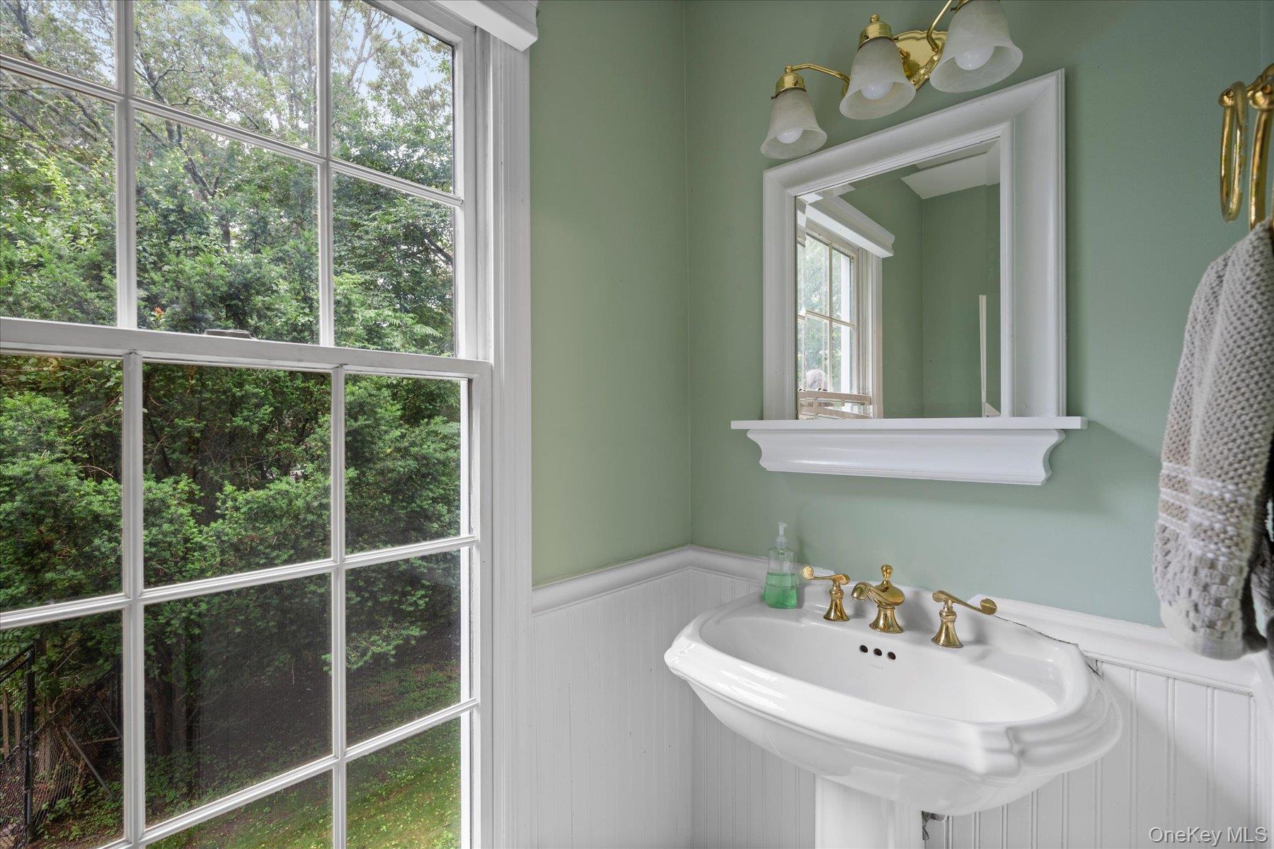 12 Cordwood Path, Shoreham, NY 11786