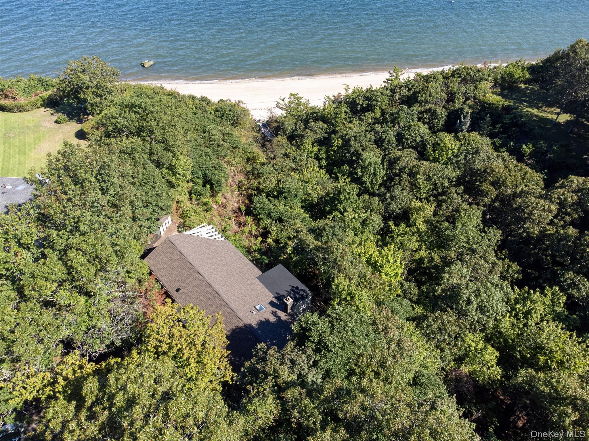 5 Colgate Court, Shoreham, NY 11786